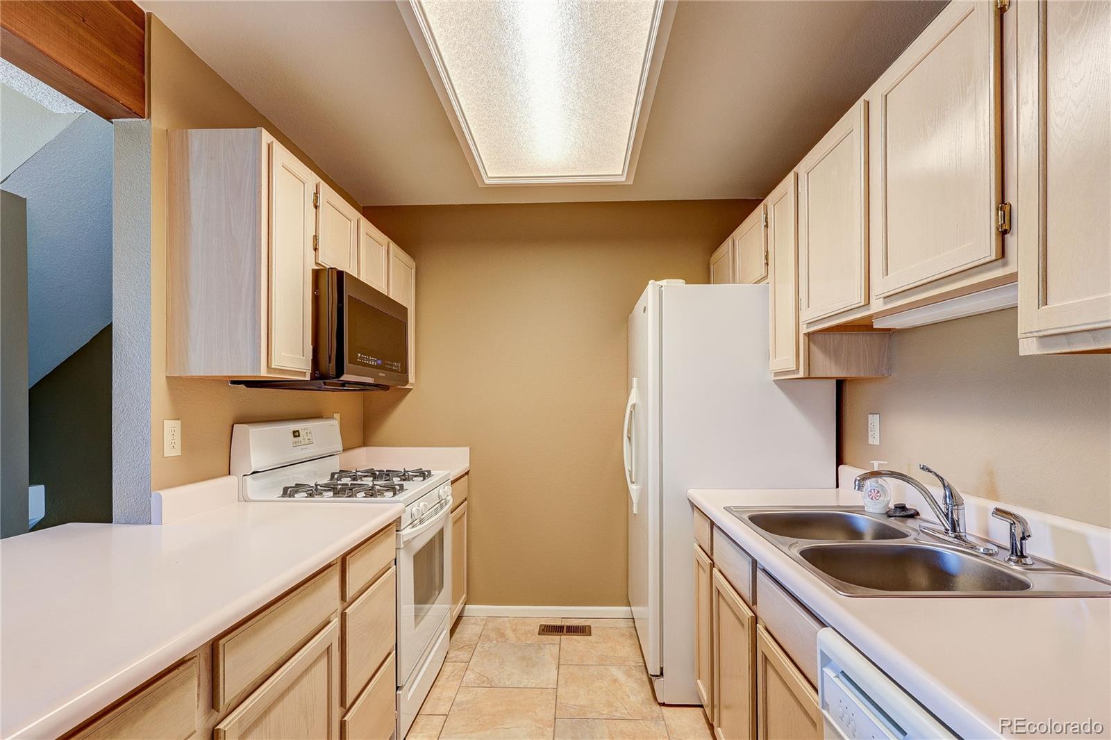 MLS Image #10 for 1835 s union boulevard,lakewood, Colorado