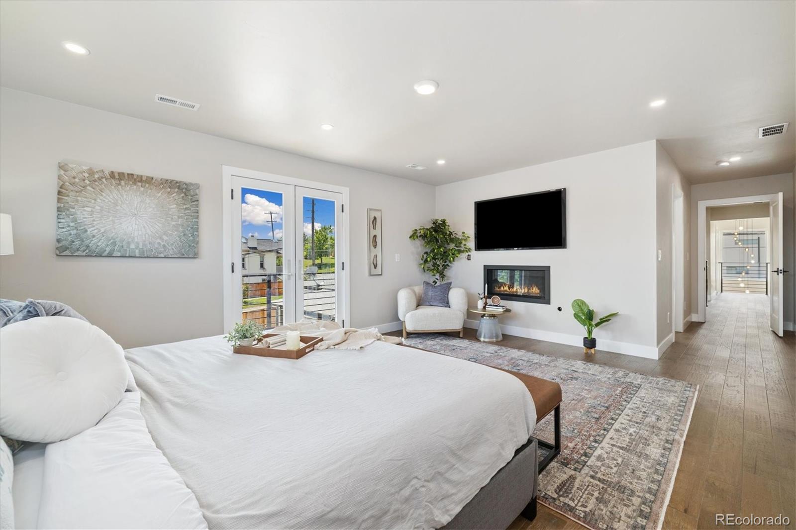 MLS Image #21 for 2010  irving street,denver, Colorado