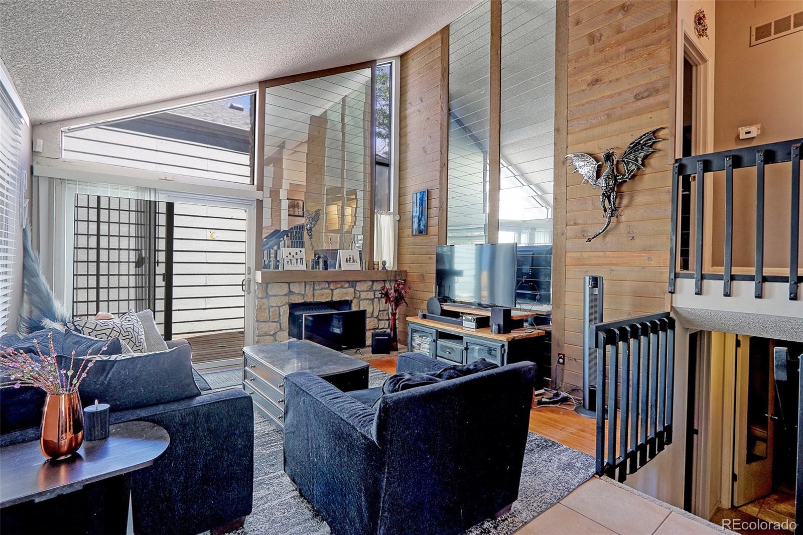 MLS Image #1 for 11941 e cornell circle,aurora, Colorado