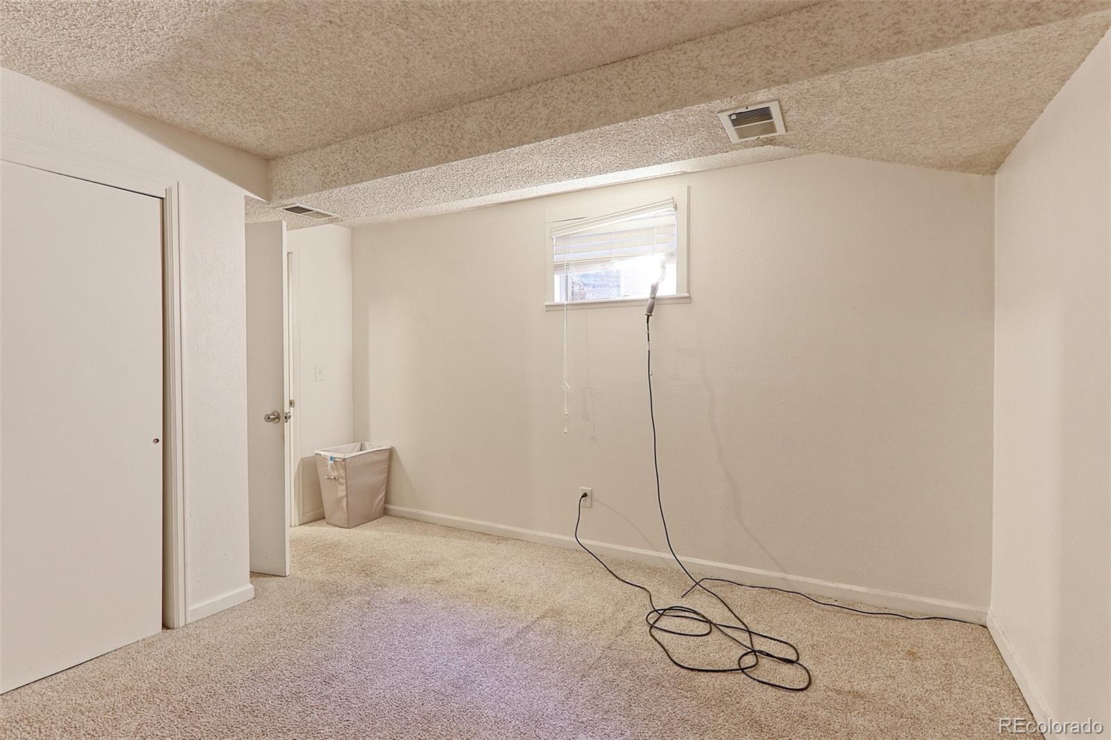 MLS Image #16 for 11941 e cornell circle,aurora, Colorado