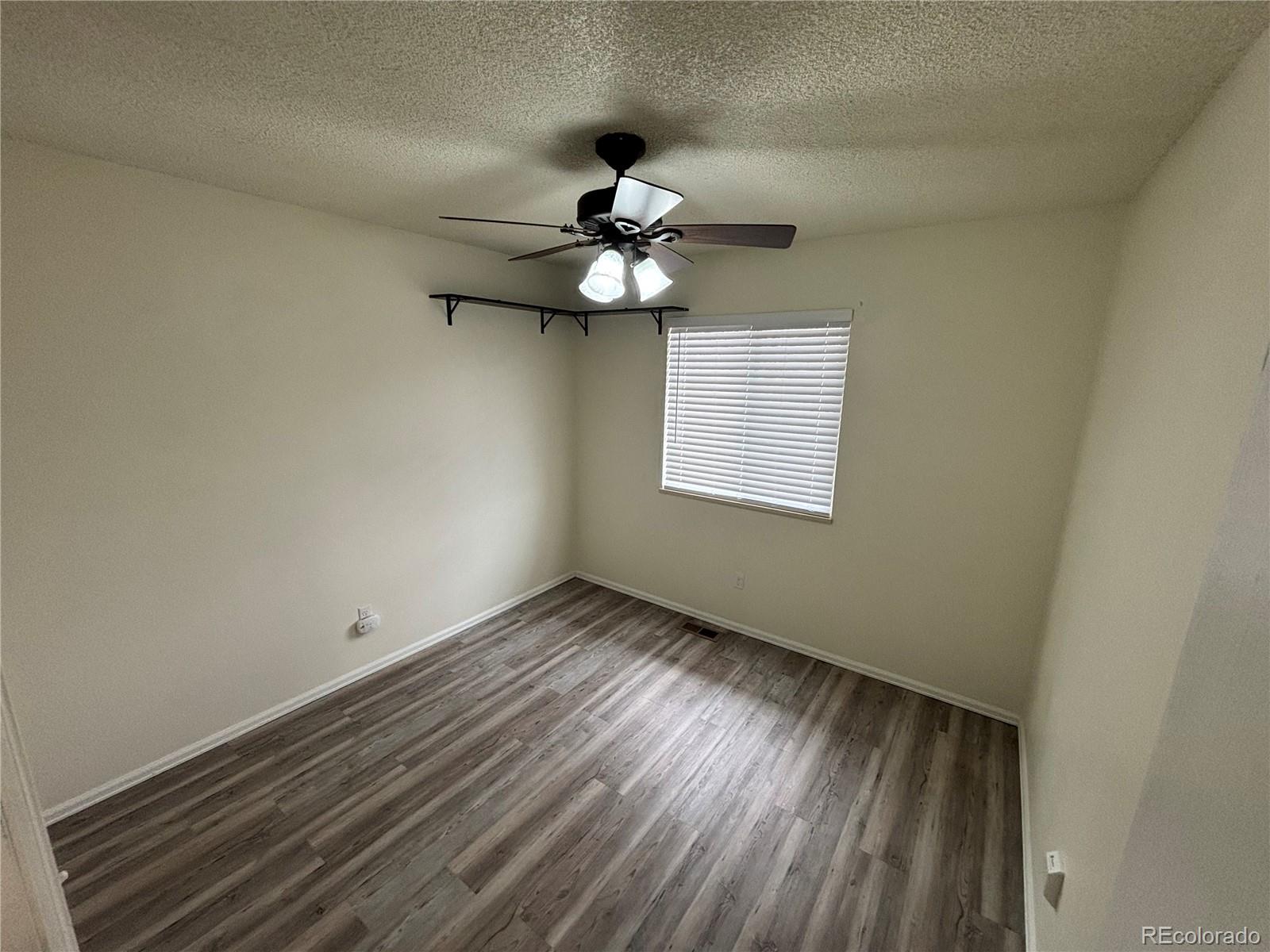 MLS Image #10 for 950 s waco way,aurora, Colorado