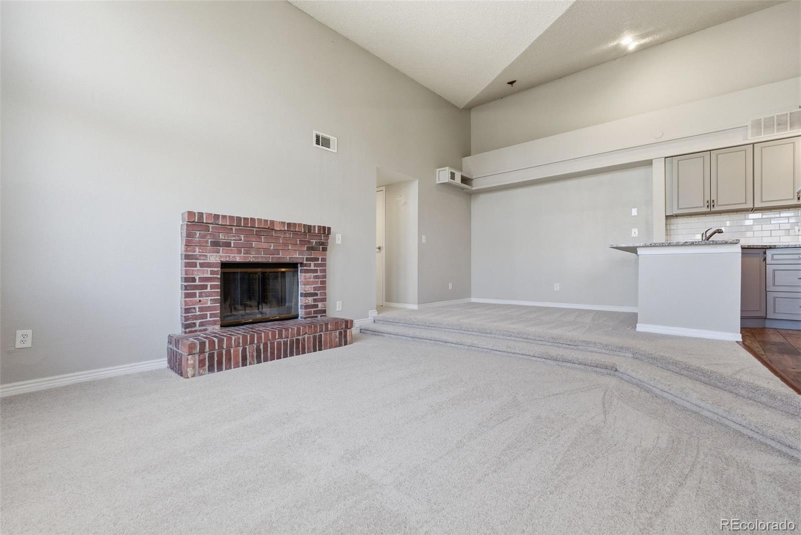 MLS Image #11 for 4760 s wadsworth boulevard,littleton, Colorado