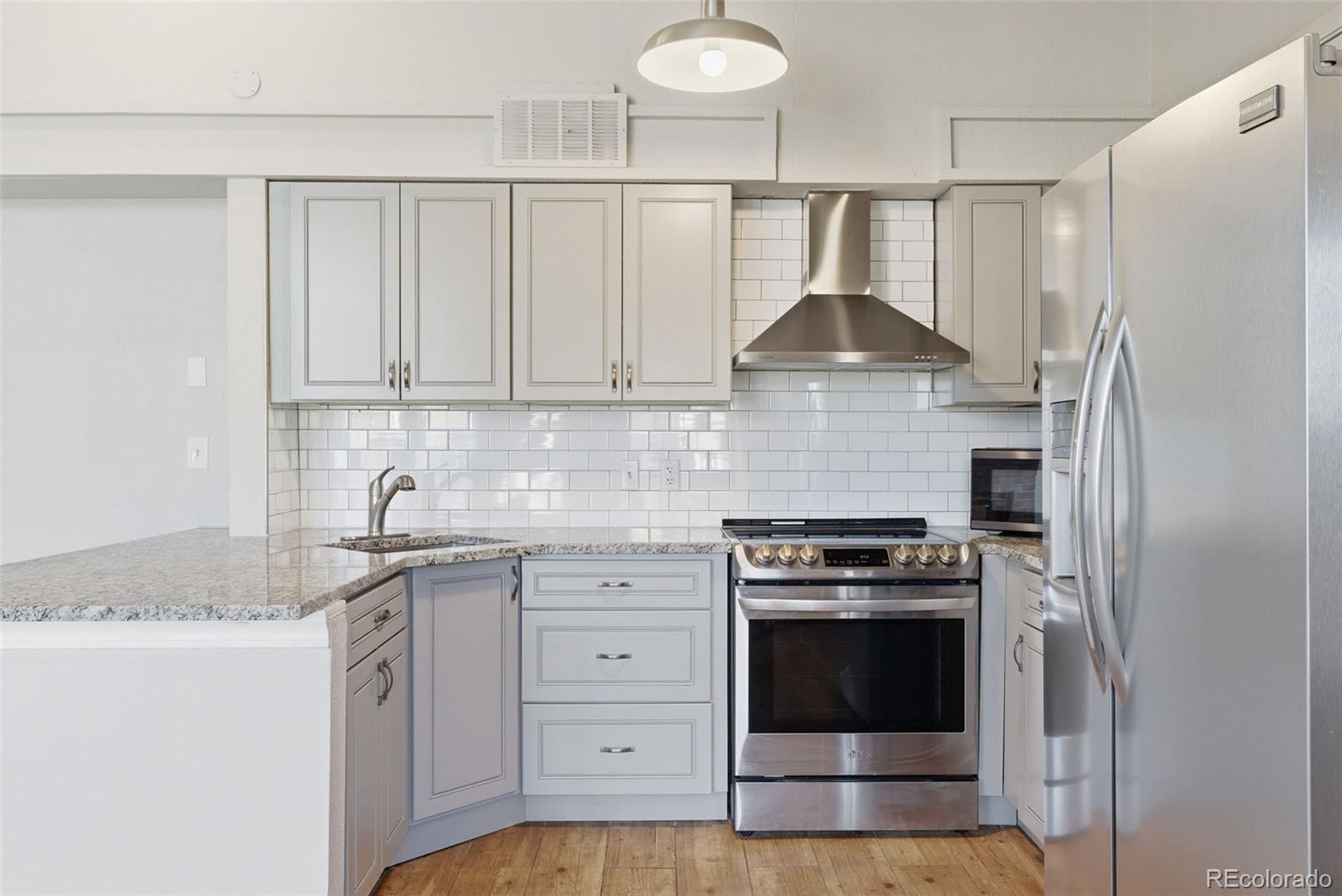 MLS Image #3 for 4760 s wadsworth boulevard,littleton, Colorado