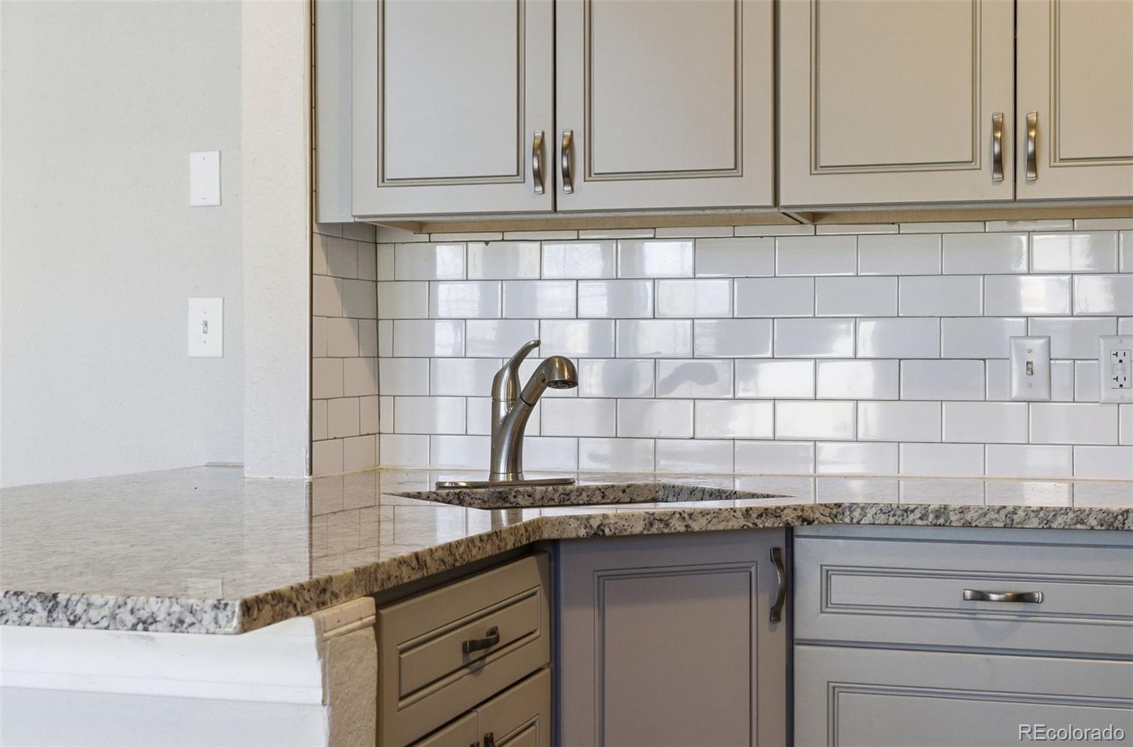 MLS Image #5 for 4760 s wadsworth boulevard,littleton, Colorado
