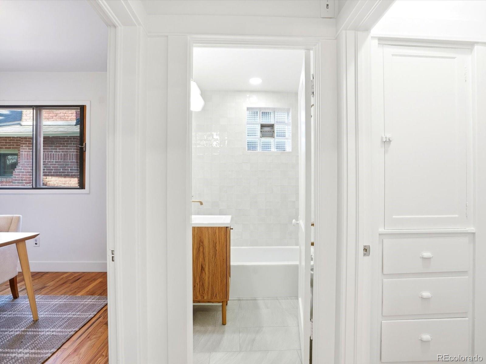 MLS Image #14 for 1020  garfield street,denver, Colorado