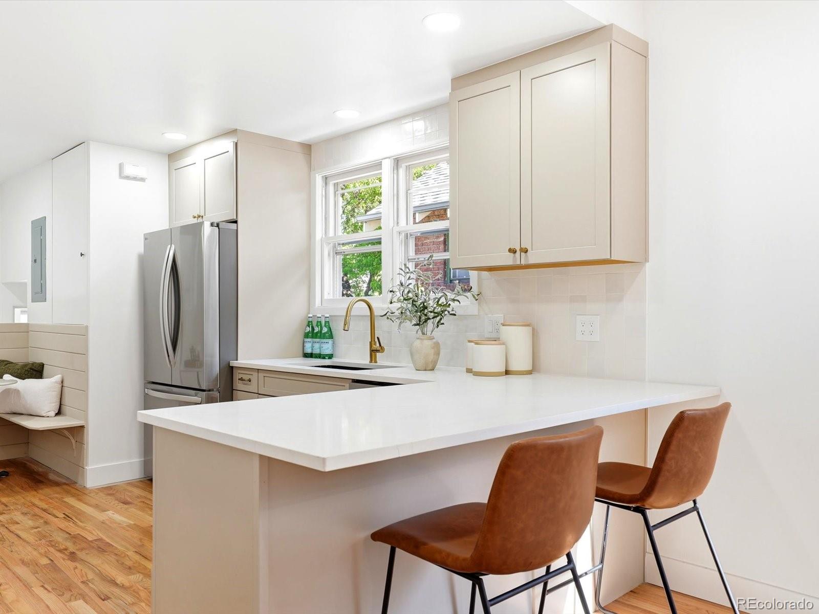 MLS Image #8 for 1020  garfield street,denver, Colorado