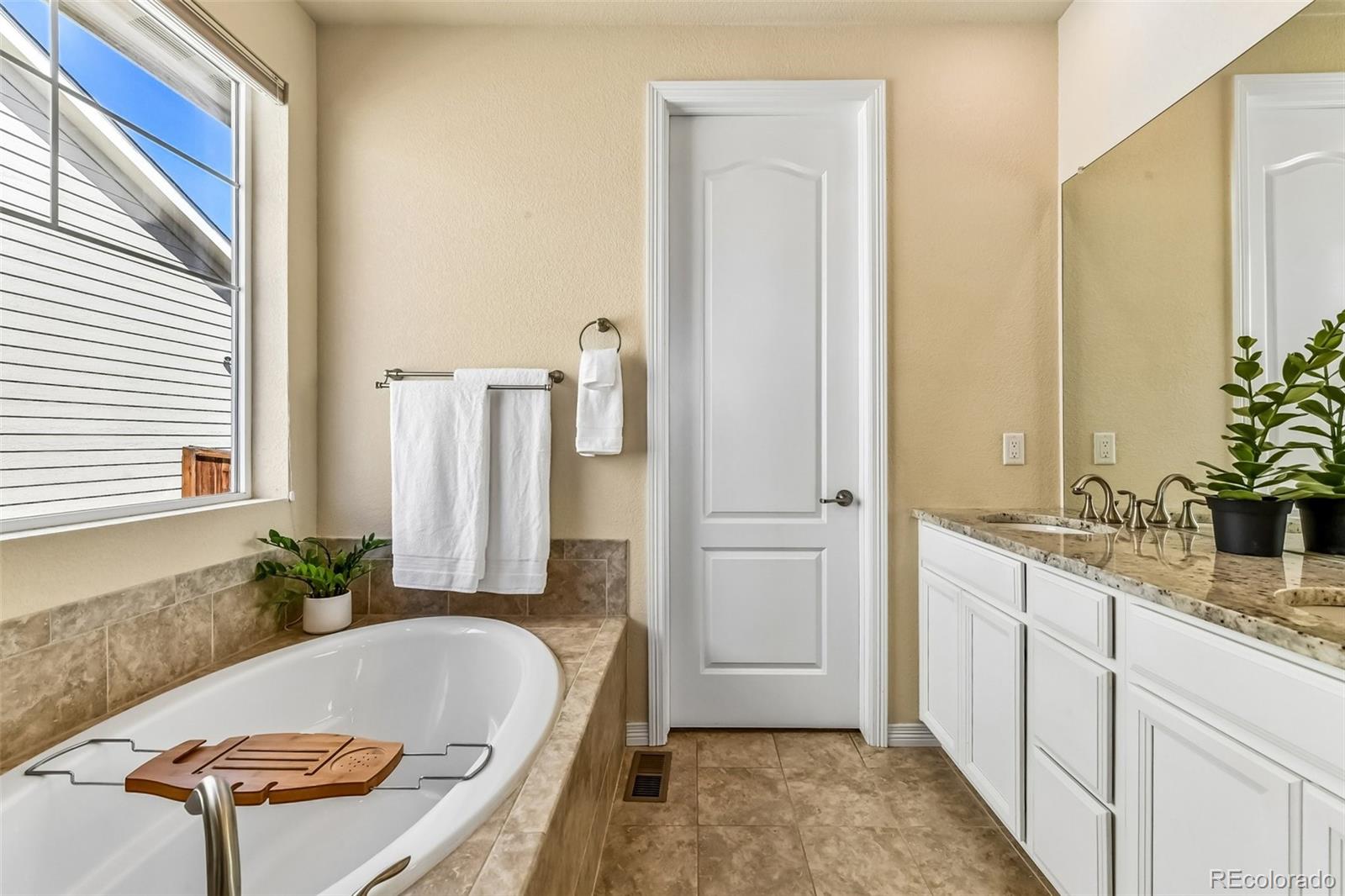 MLS Image #18 for 5484 e 140th drive,thornton, Colorado