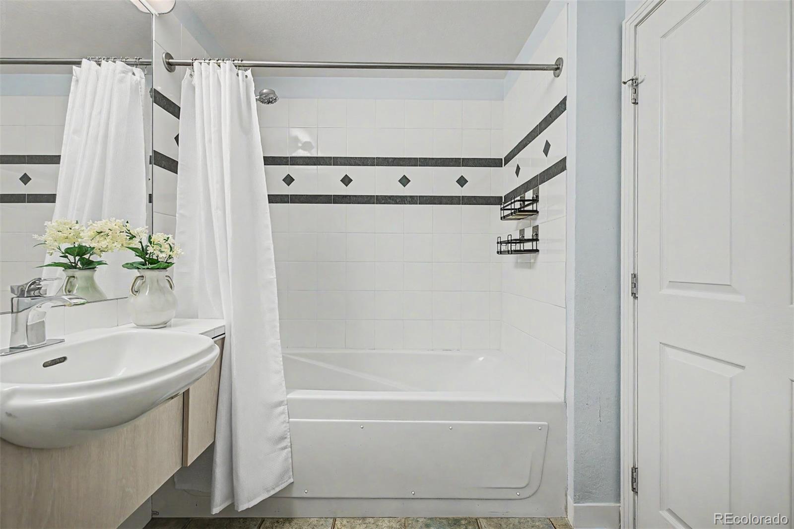 MLS Image #18 for 1499  blake street,denver, Colorado