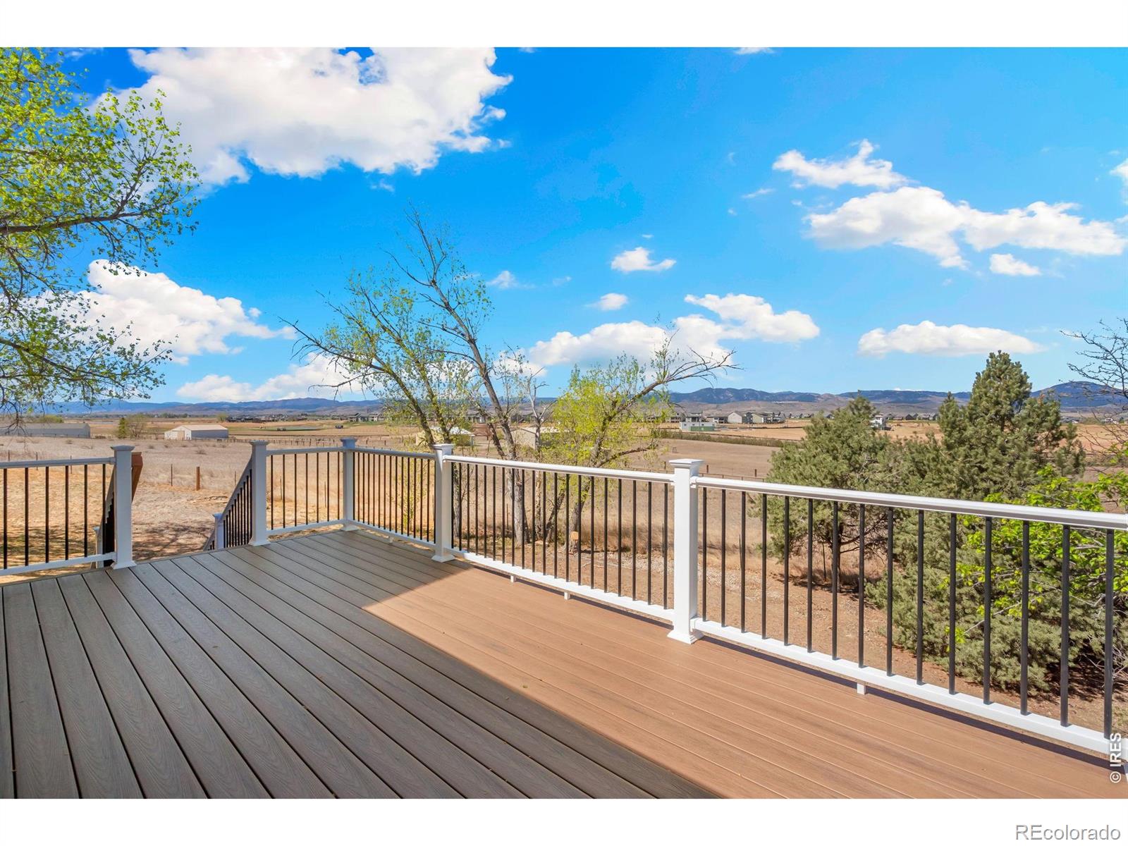 MLS Image #3 for 4701  mountain vista court,loveland, Colorado
