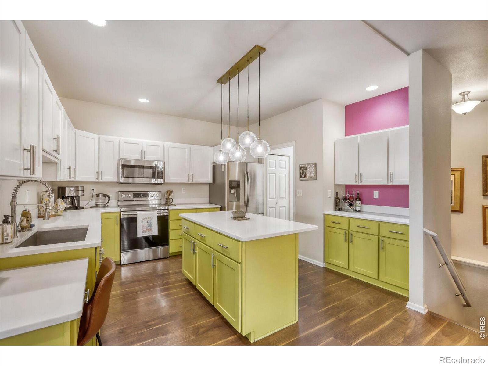 MLS Image #11 for 964  welch avenue,berthoud, Colorado