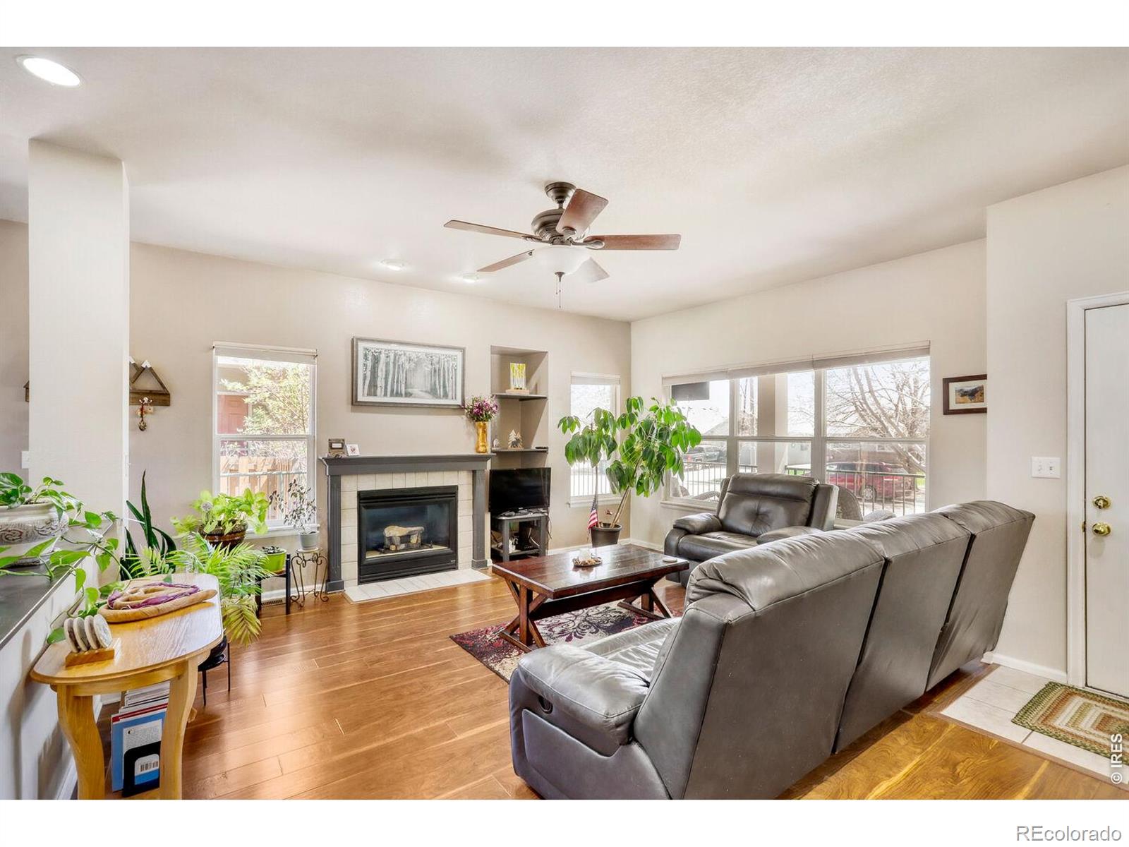 MLS Image #3 for 964  welch avenue,berthoud, Colorado