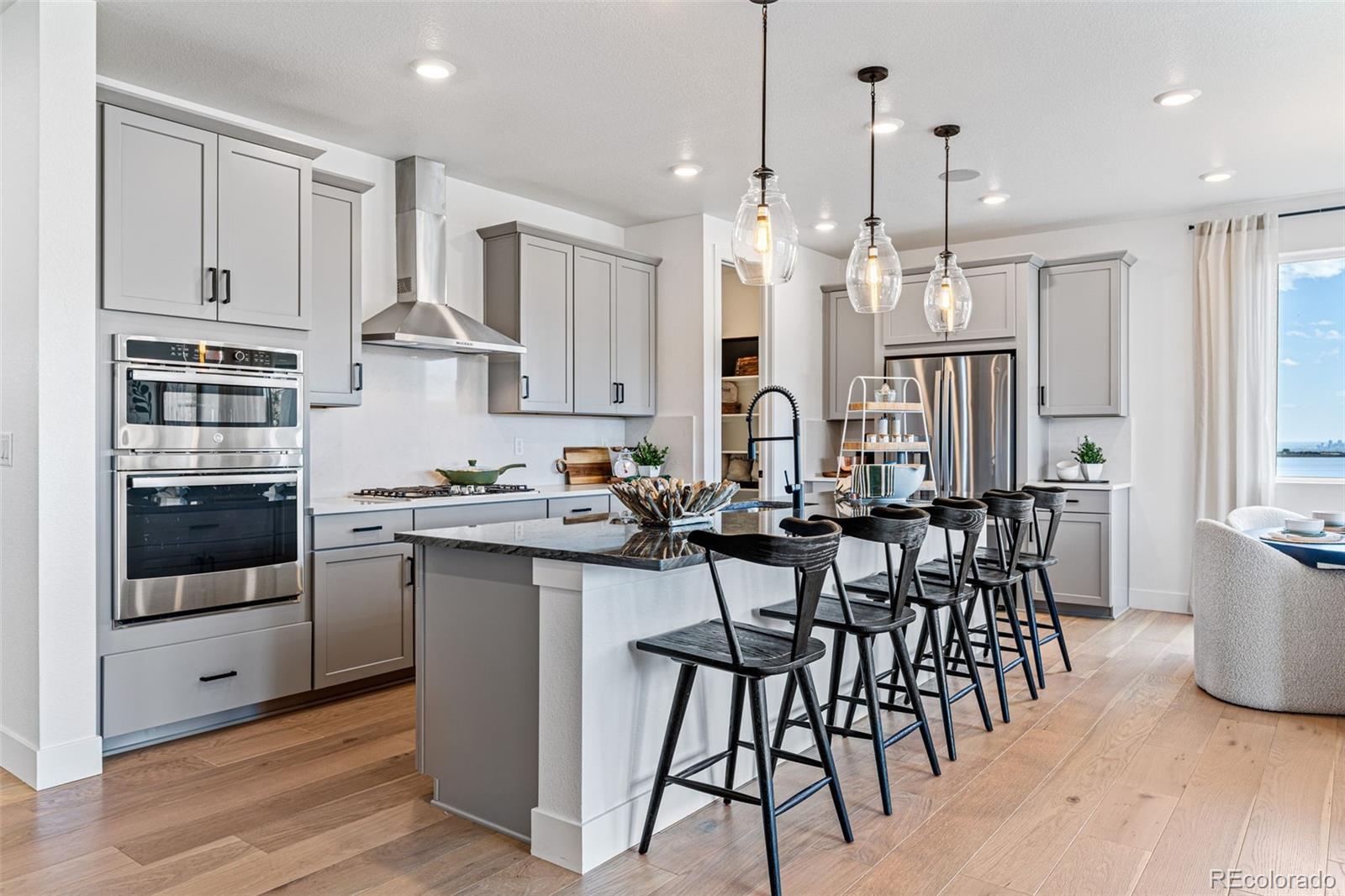 MLS Image #5 for 17028 w 92nd drive,arvada, Colorado