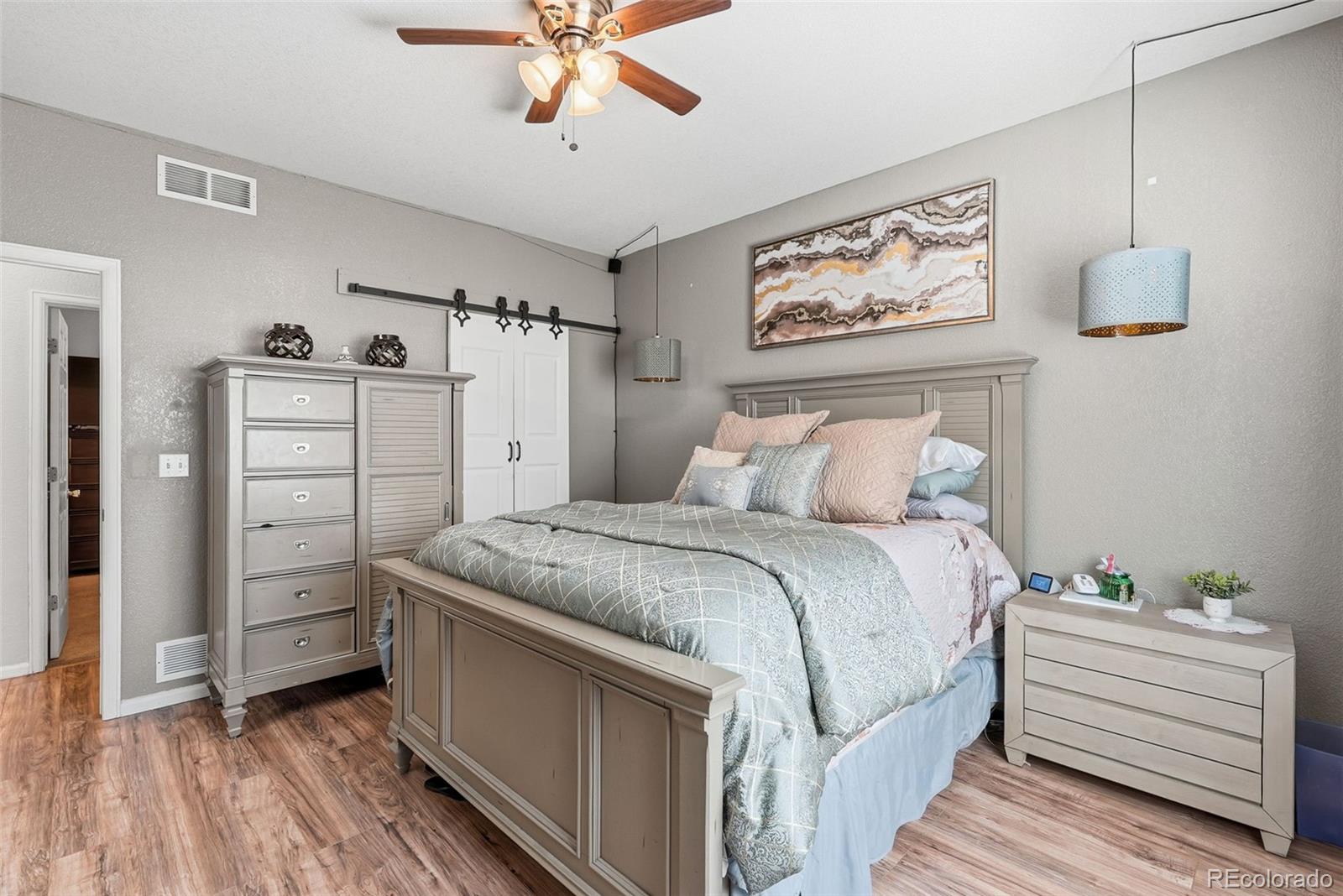 MLS Image #24 for 20982 e 40th place,denver, Colorado