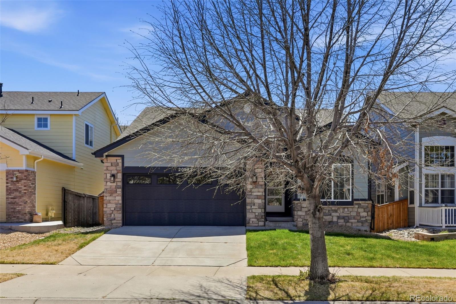 MLS Image #4 for 20982 e 40th place,denver, Colorado