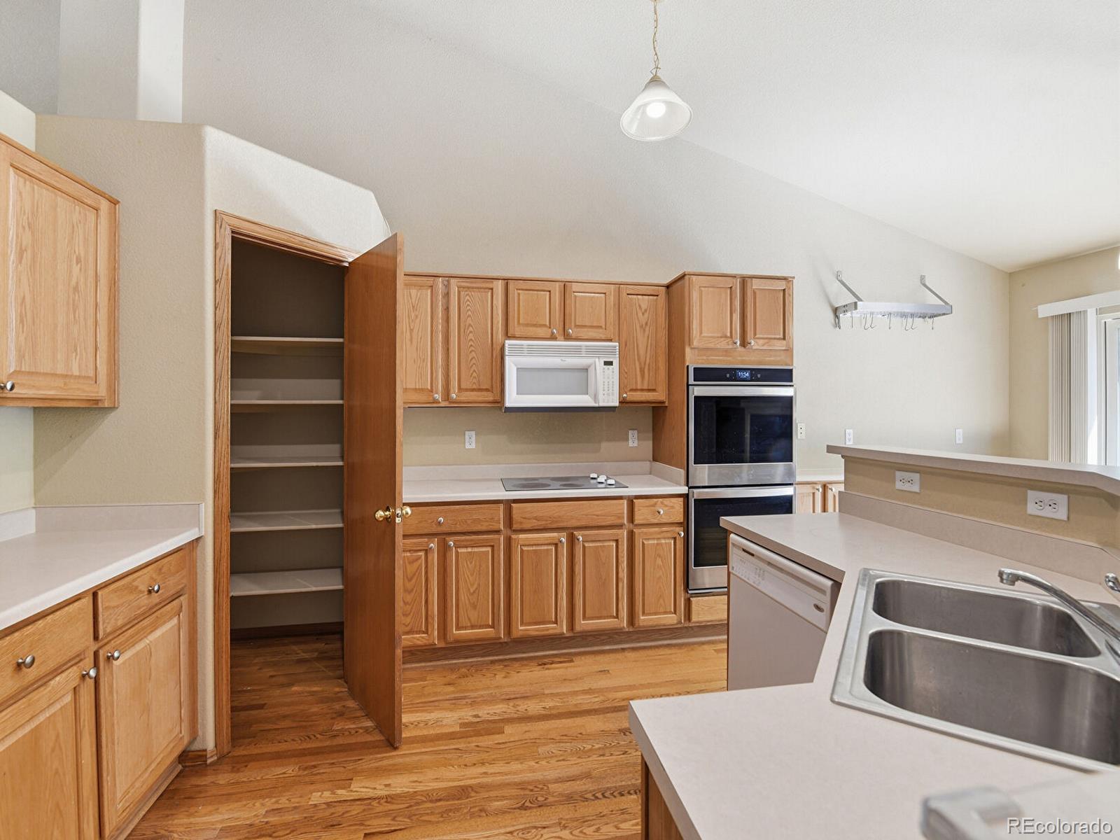 MLS Image #12 for 21444 e lehigh avenue,aurora, Colorado