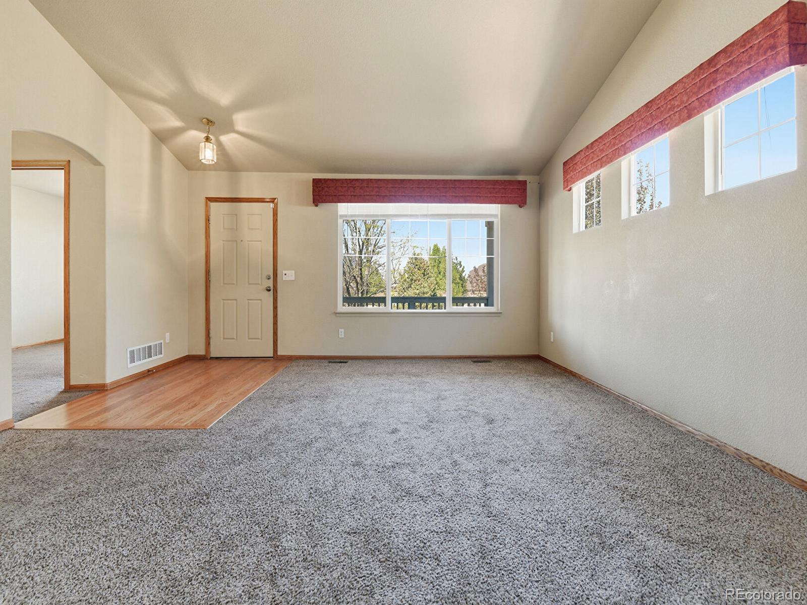 MLS Image #2 for 21444 e lehigh avenue,aurora, Colorado