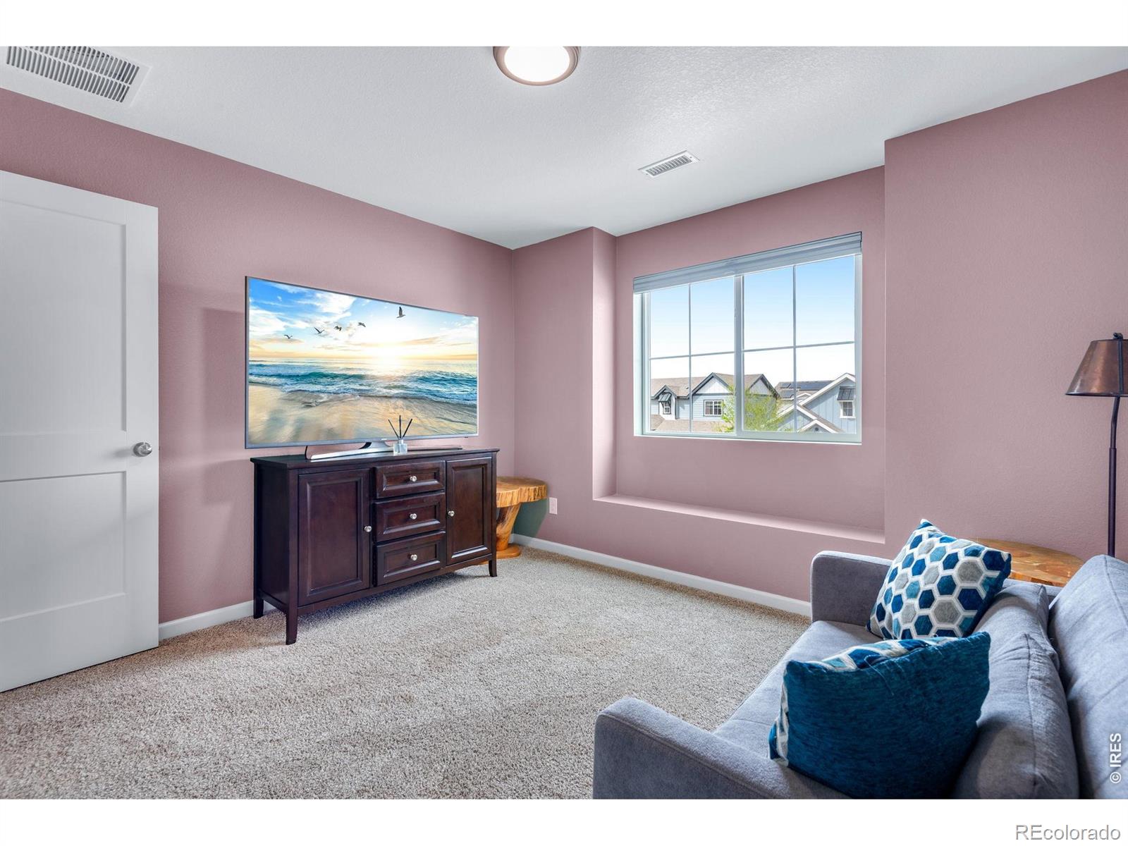 MLS Image #34 for 27890 e 7th place,aurora, Colorado