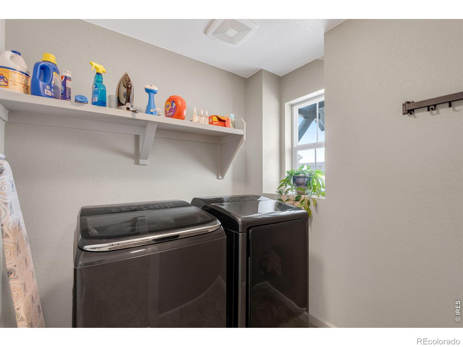 MLS Image #40 for 27890 e 7th place,aurora, Colorado