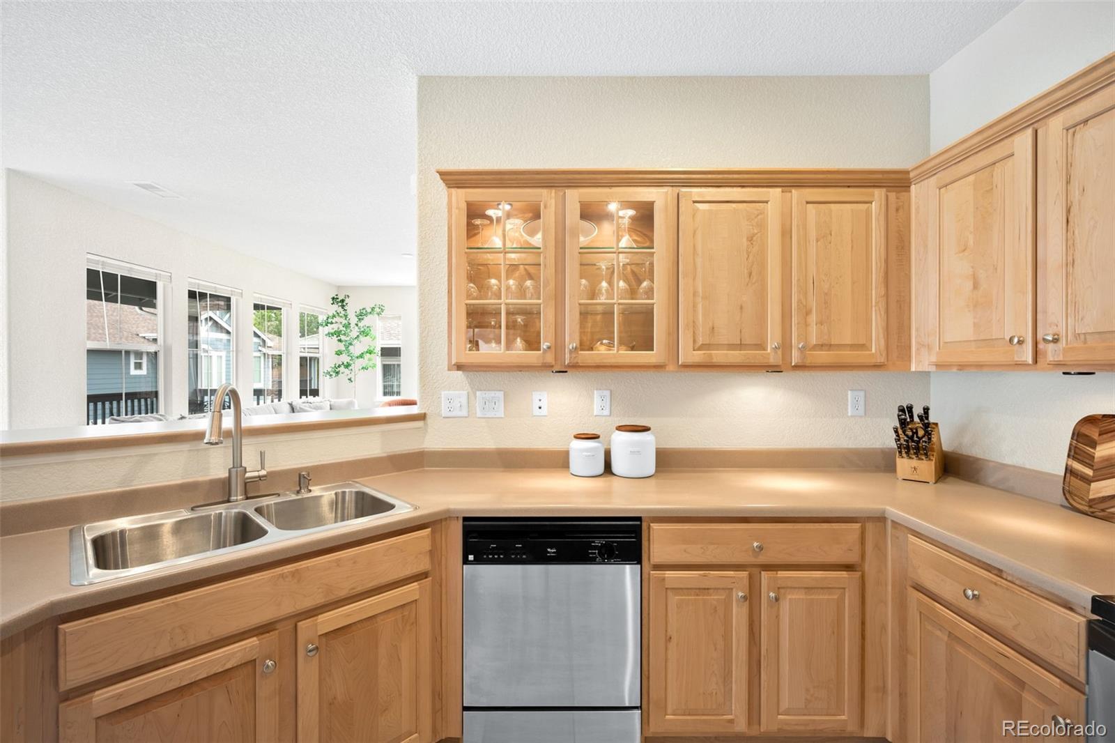 MLS Image #13 for 122  whitehaven circle,highlands ranch, Colorado