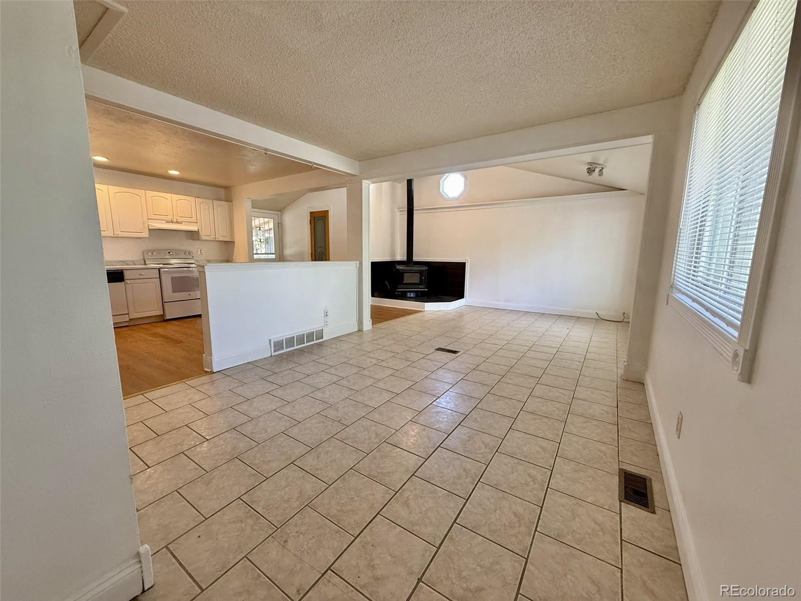 MLS Image #3 for 1865 s ivory court,aurora, Colorado