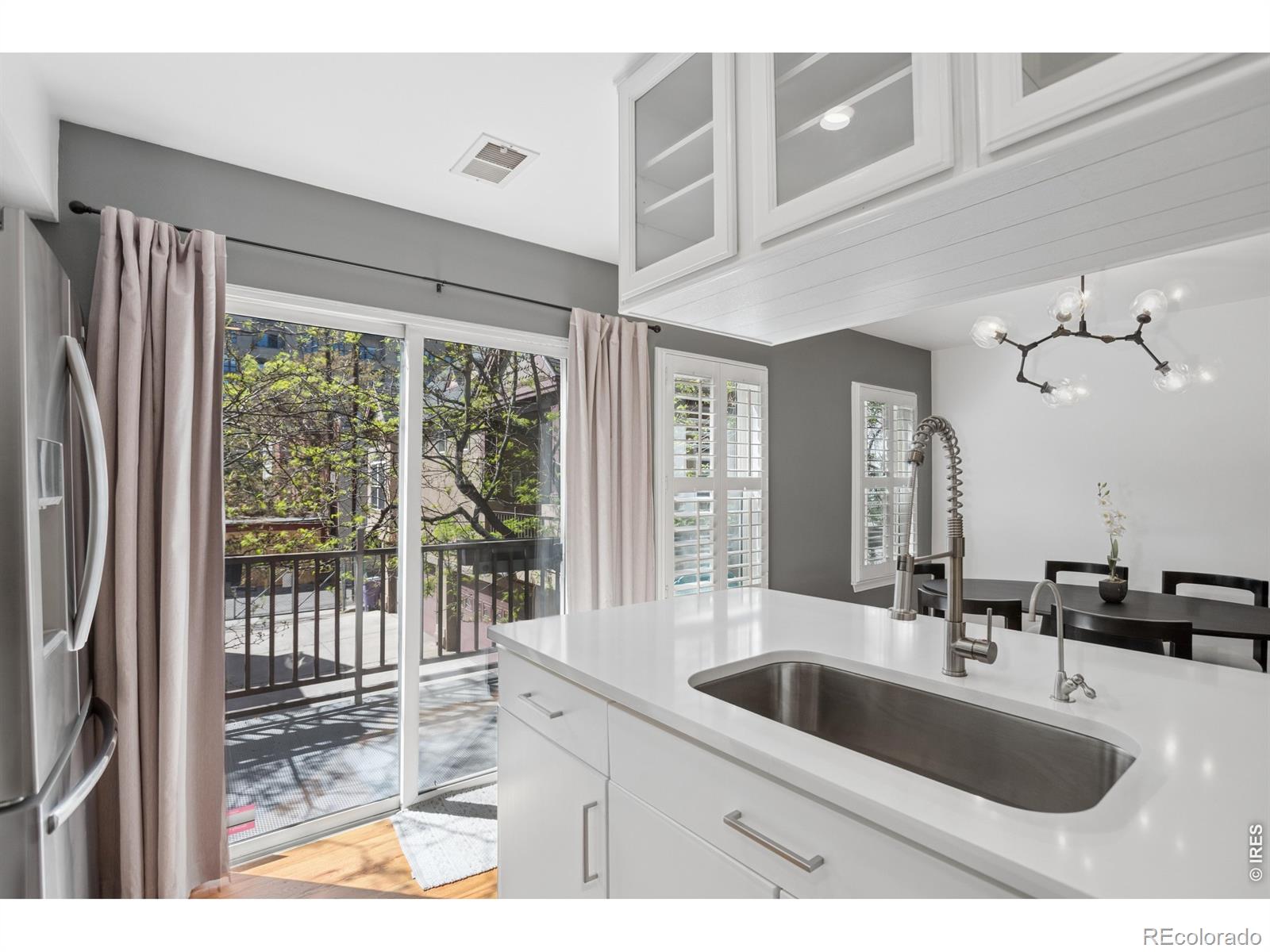 MLS Image #11 for 1641 n washington street d,denver, Colorado