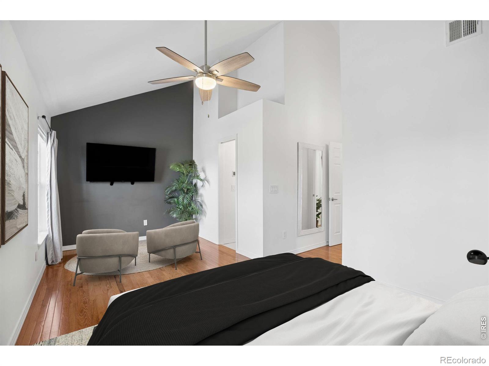 MLS Image #16 for 1641 n washington street d,denver, Colorado