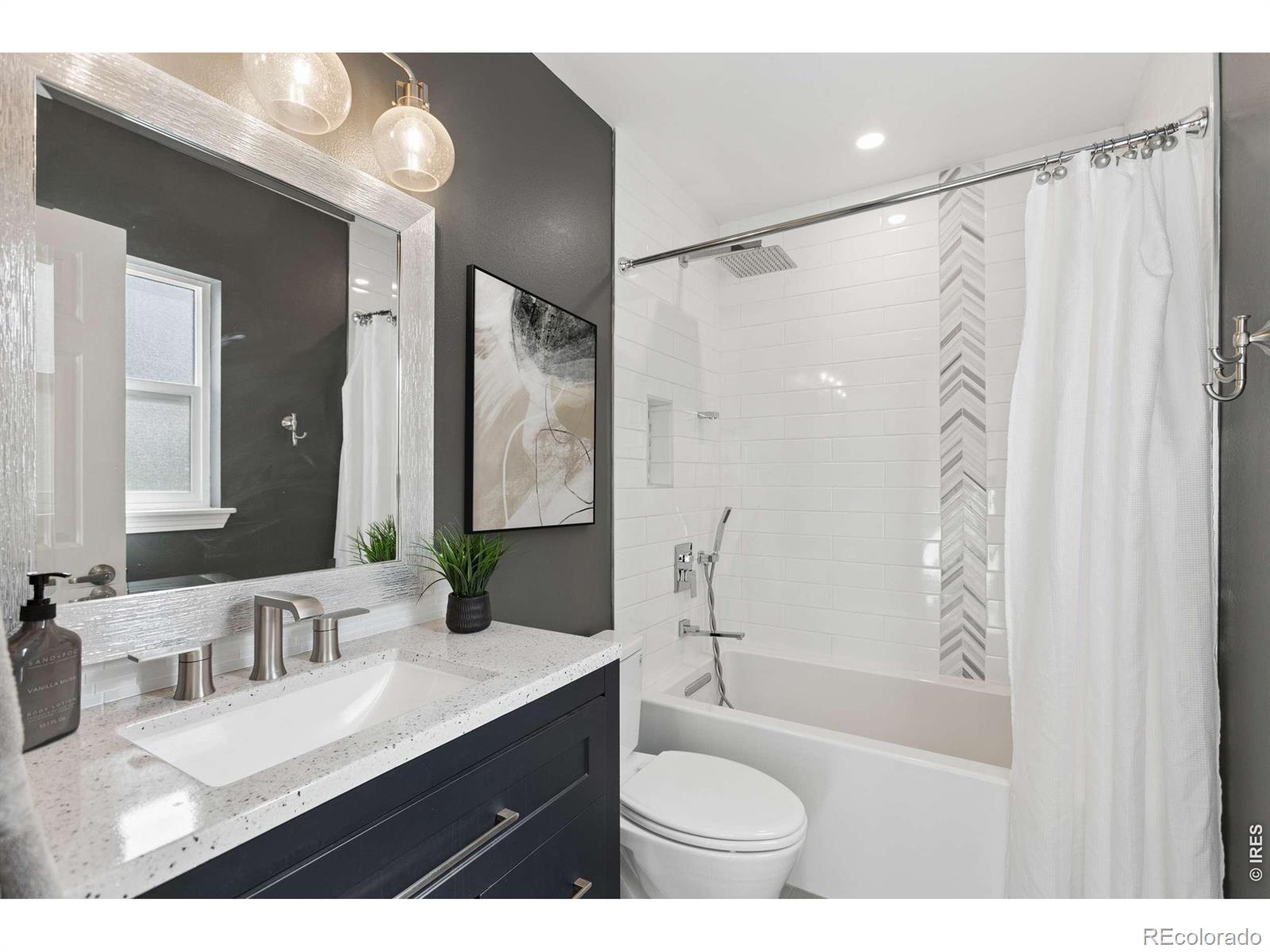 MLS Image #22 for 1641 n washington street d,denver, Colorado