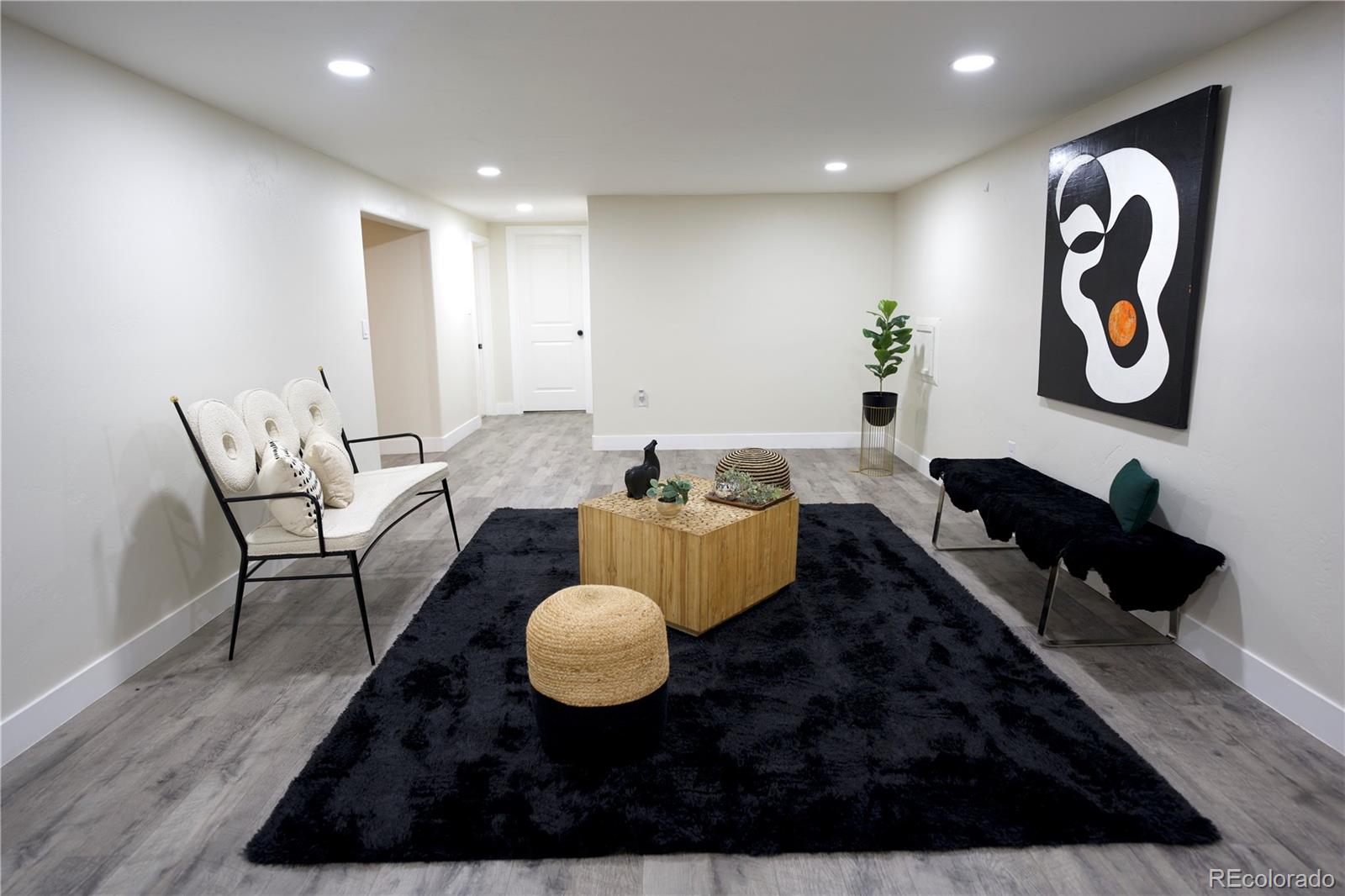 MLS Image #26 for 647 s jasmine way,denver, Colorado