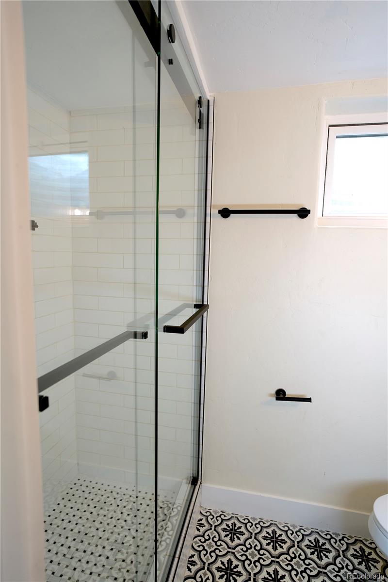 MLS Image #30 for 647 s jasmine way,denver, Colorado