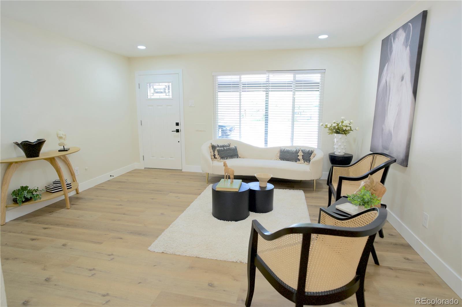 MLS Image #8 for 647 s jasmine way,denver, Colorado