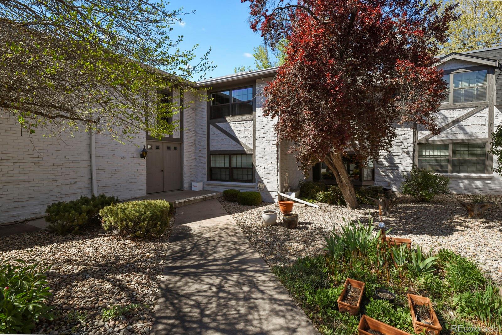 MLS Image #3 for 5751 e ithaca place 4,denver, Colorado