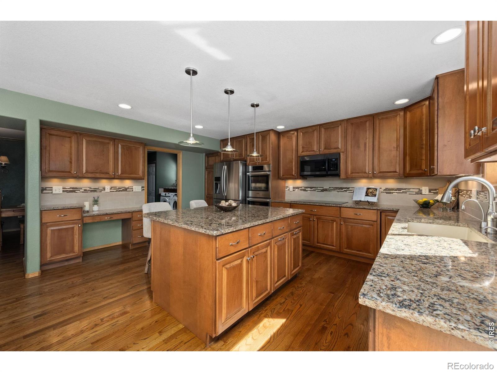 MLS Image #14 for 1410  wildrose drive,longmont, Colorado