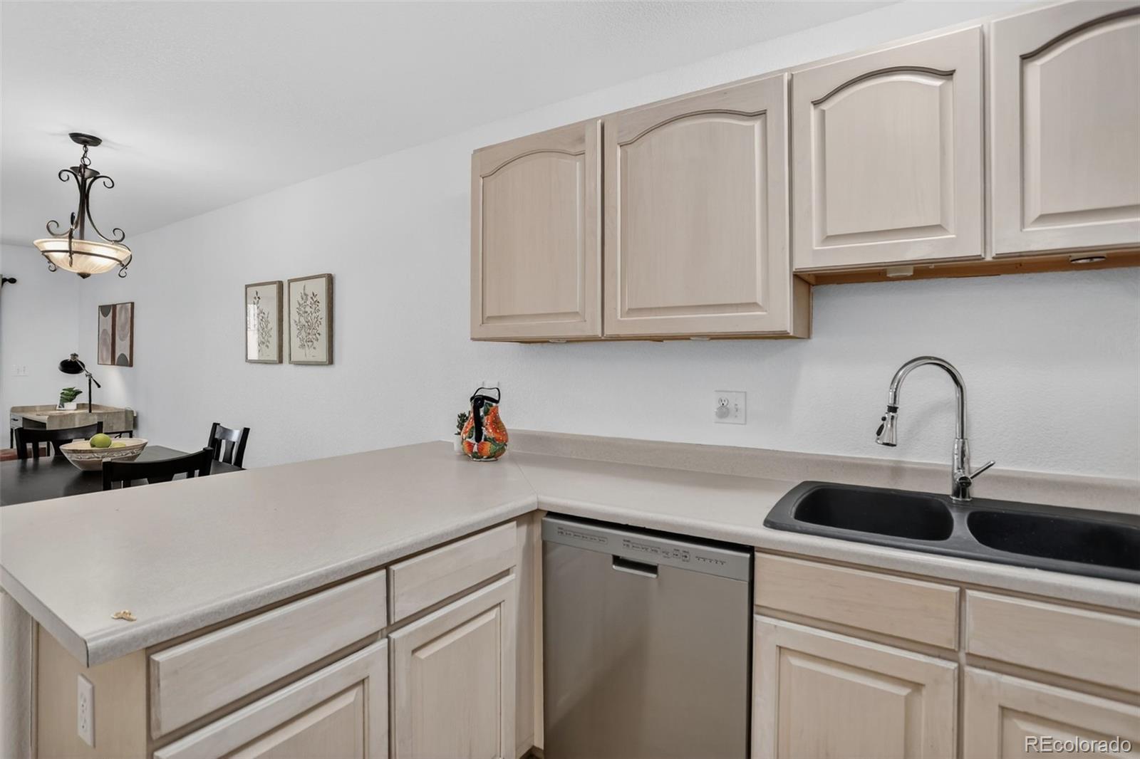 MLS Image #7 for 792  gateway circle,lafayette, Colorado