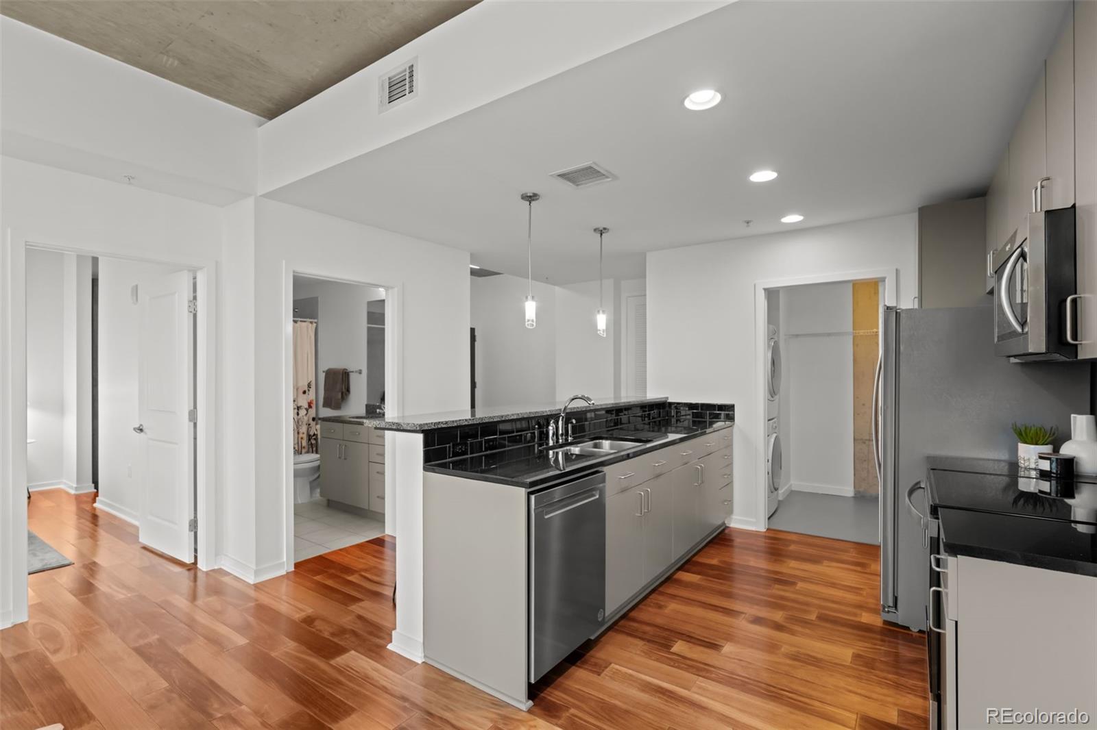 MLS Image #10 for 1700  bassett street 1612,denver, Colorado