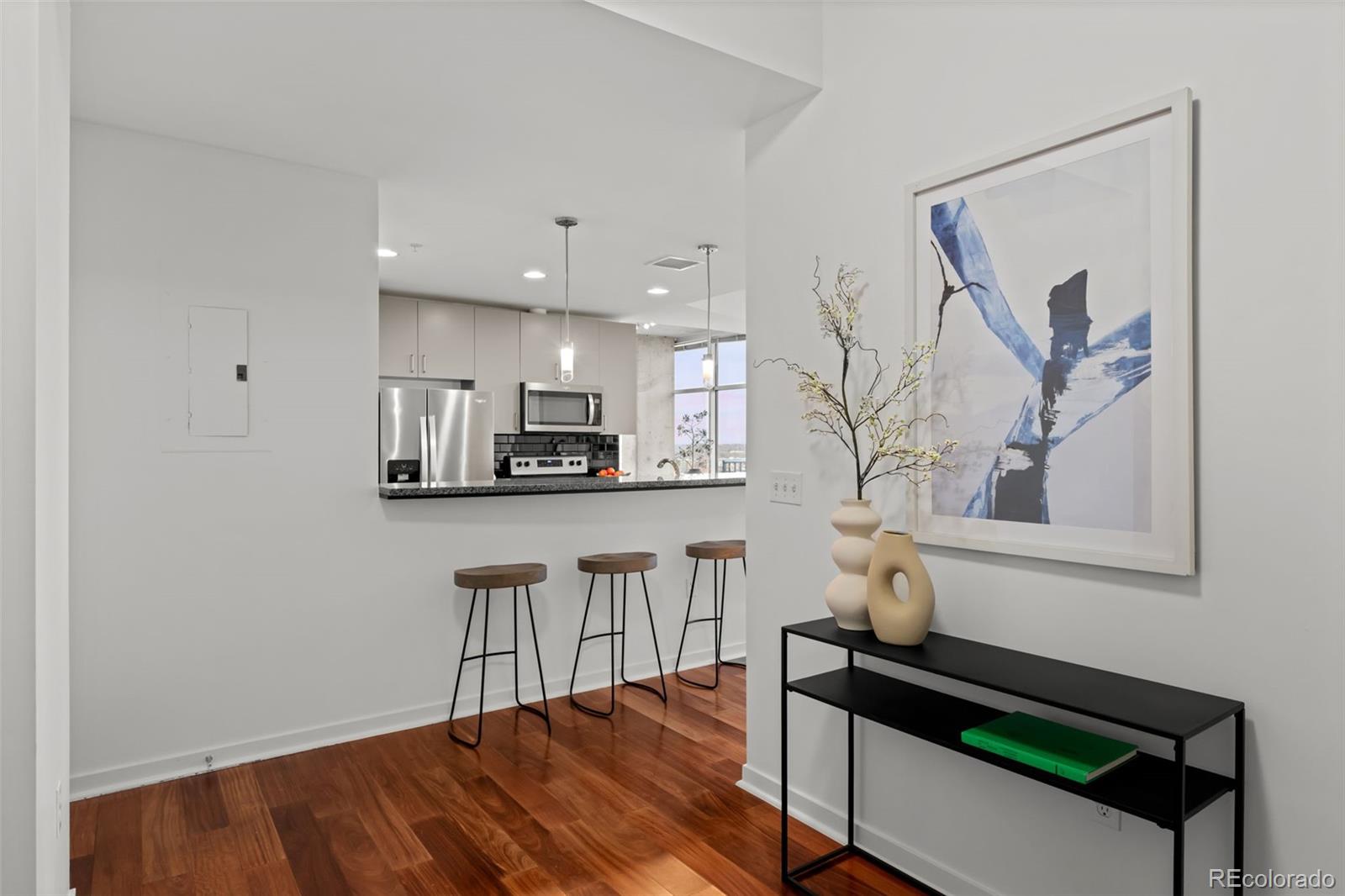 MLS Image #4 for 1700  bassett street 1612,denver, Colorado