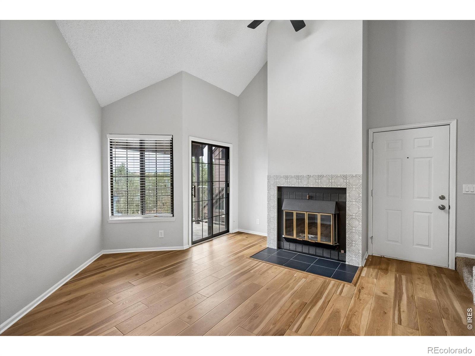 MLS Image #10 for 846 s vance street f,lakewood, Colorado