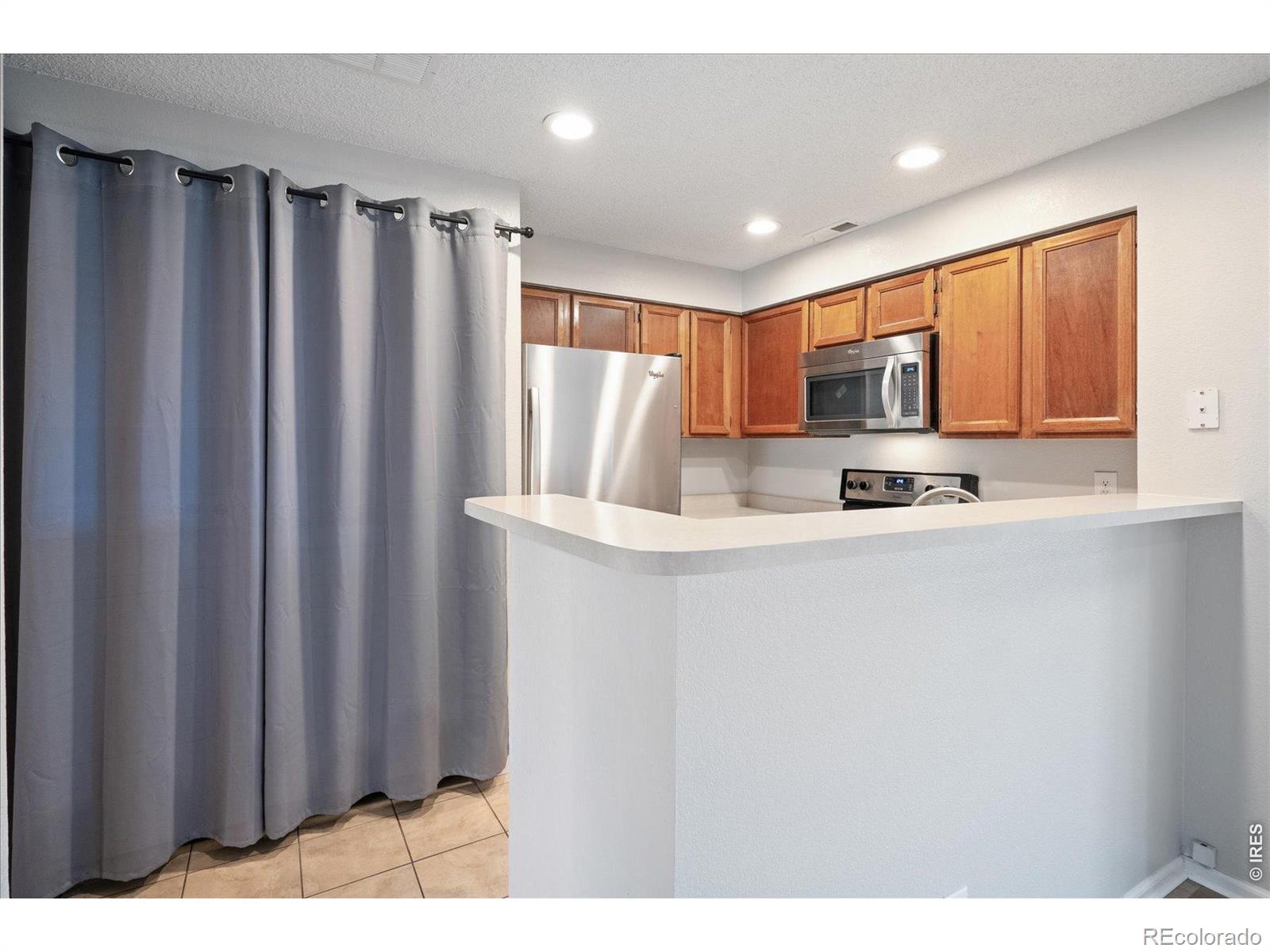MLS Image #8 for 846 s vance street f,lakewood, Colorado