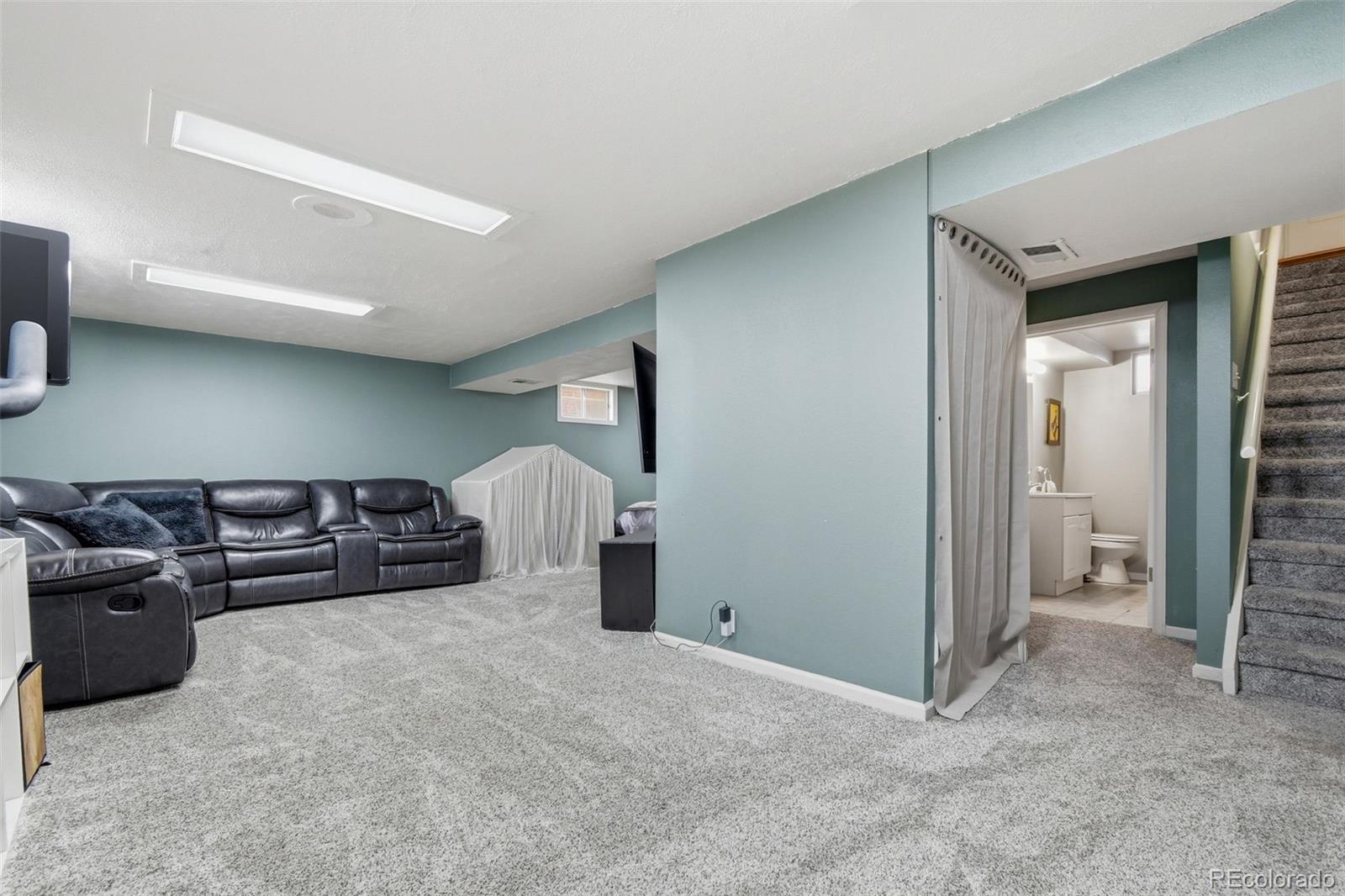 MLS Image #32 for 424 s uvalda circle,aurora, Colorado
