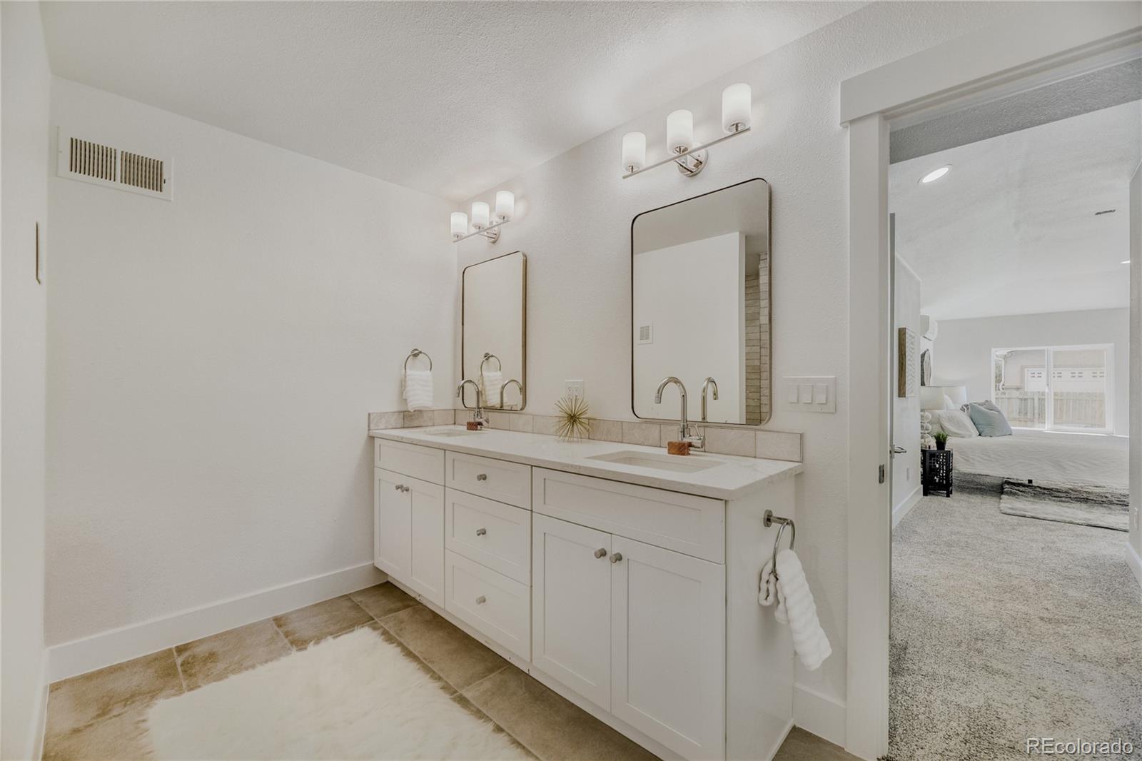 MLS Image #14 for 2631  kearney street,denver, Colorado