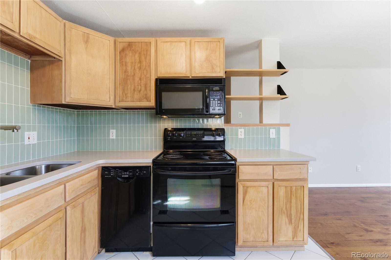 MLS Image #9 for 1759 n gilpin street,denver, Colorado
