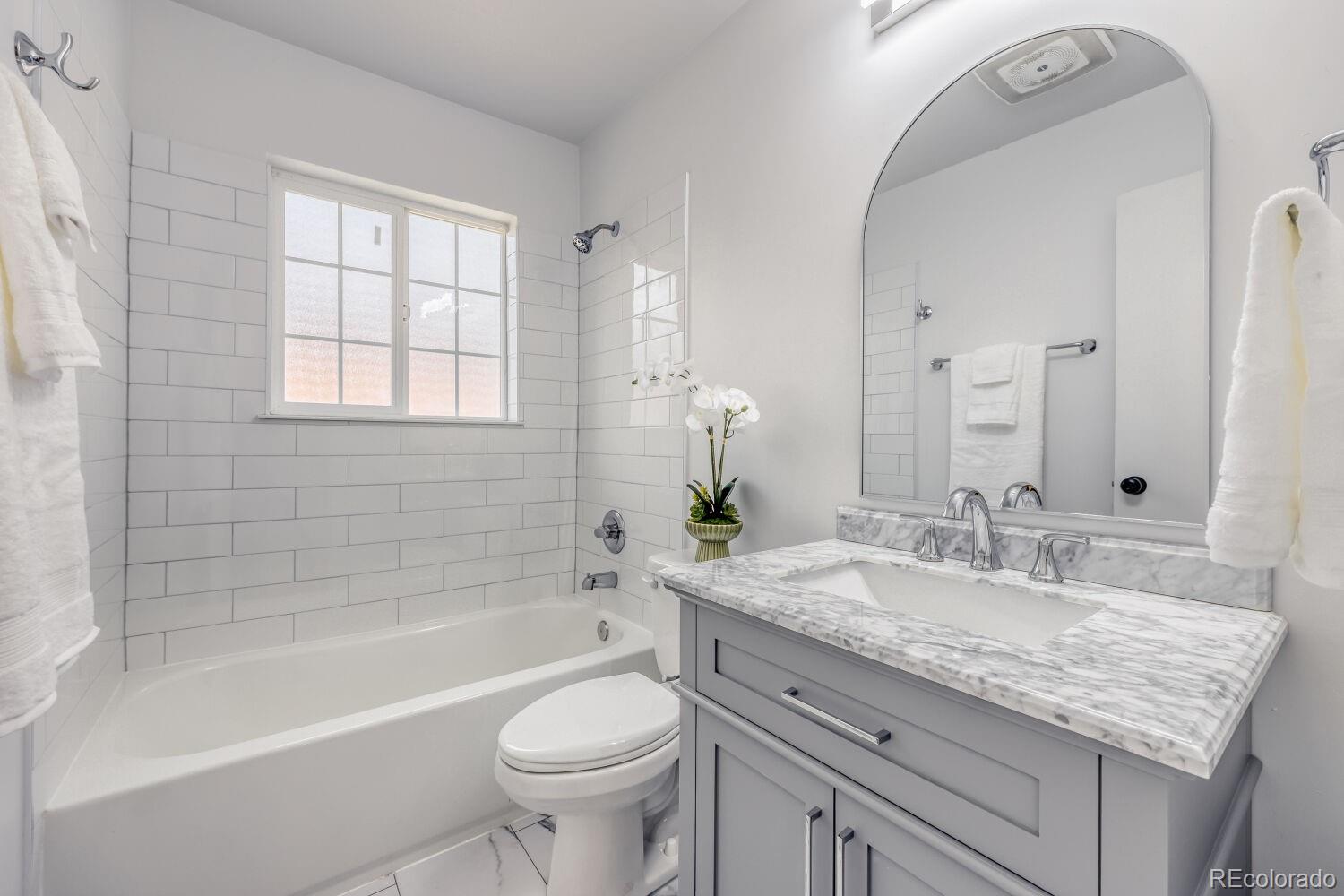 MLS Image #12 for 1600  xanthia street,denver, Colorado