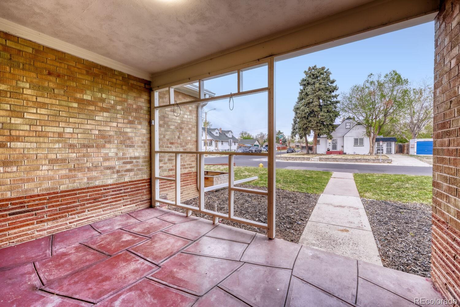 MLS Image #3 for 1600  xanthia street,denver, Colorado
