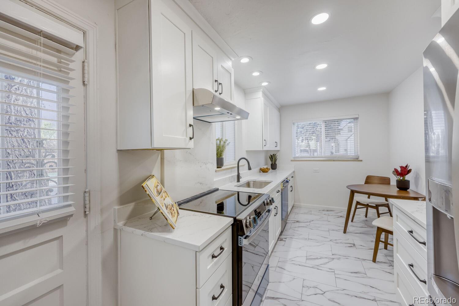 MLS Image #8 for 1600  xanthia street,denver, Colorado