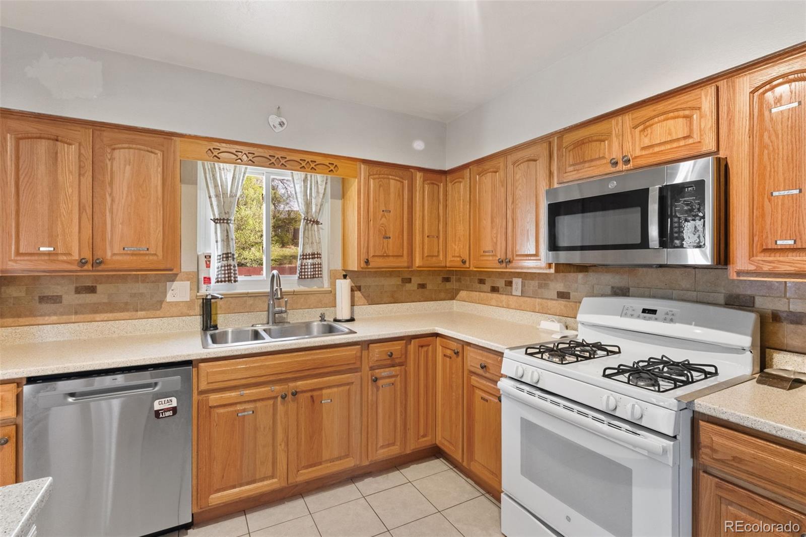 MLS Image #13 for 411  quebec street,colorado springs, Colorado
