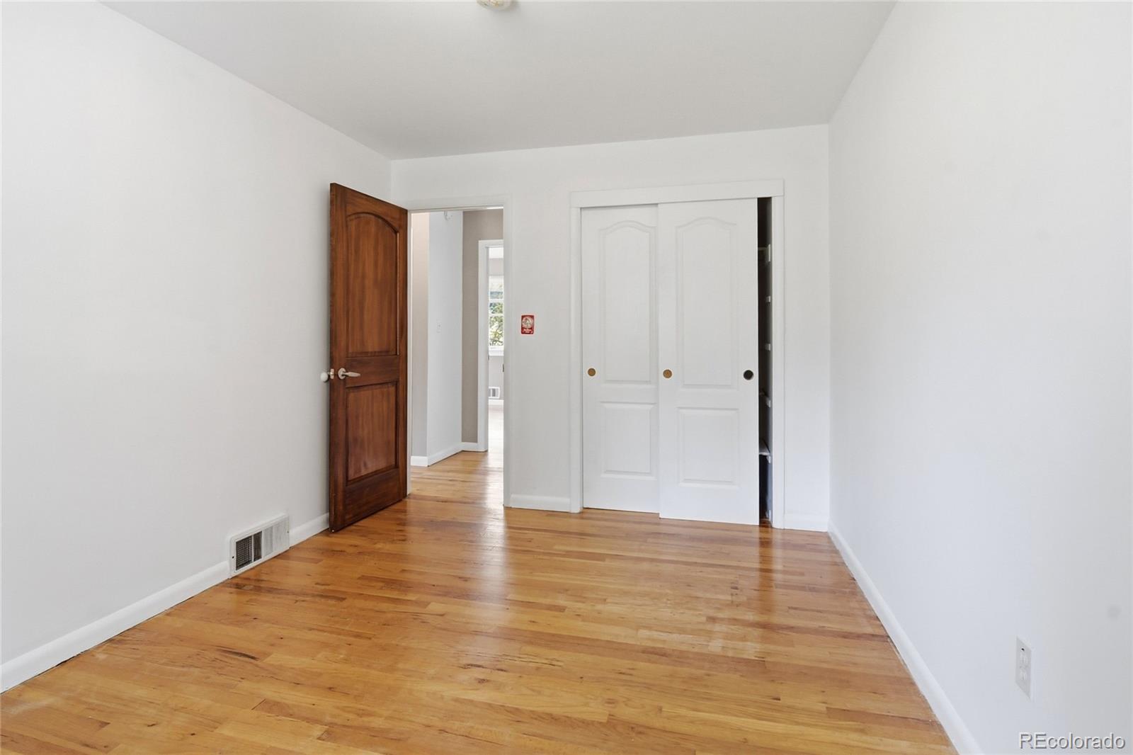 MLS Image #15 for 26277 s end road,kittredge, Colorado