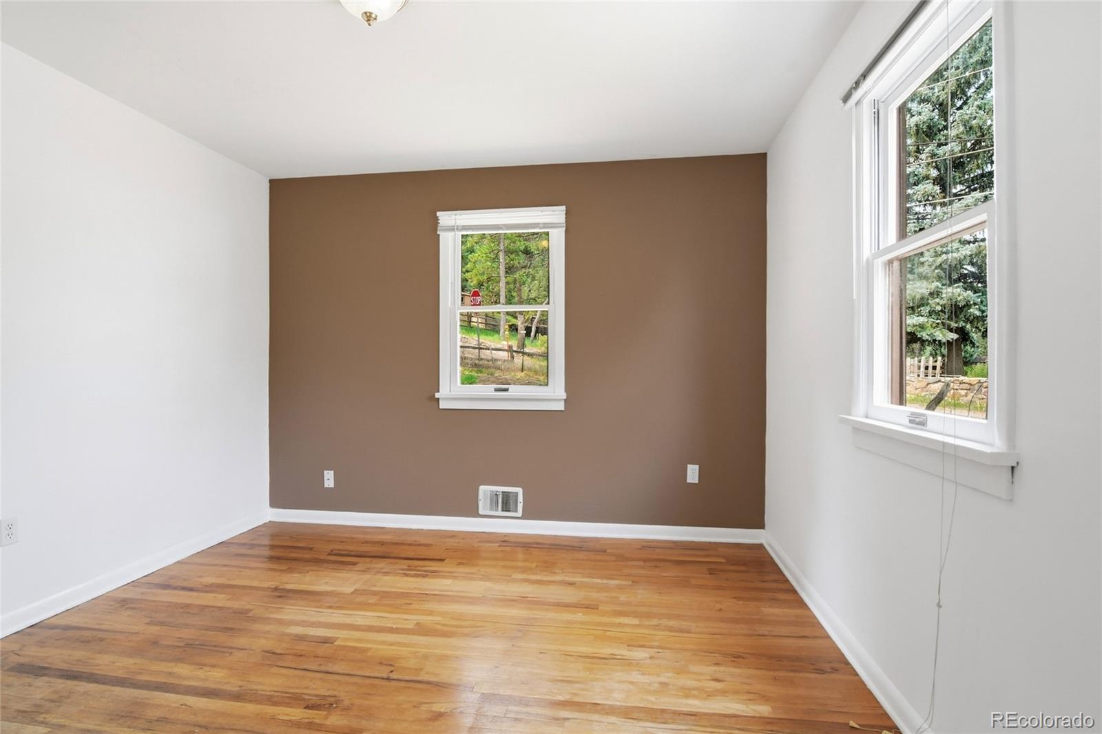 MLS Image #17 for 26277 s end road,kittredge, Colorado