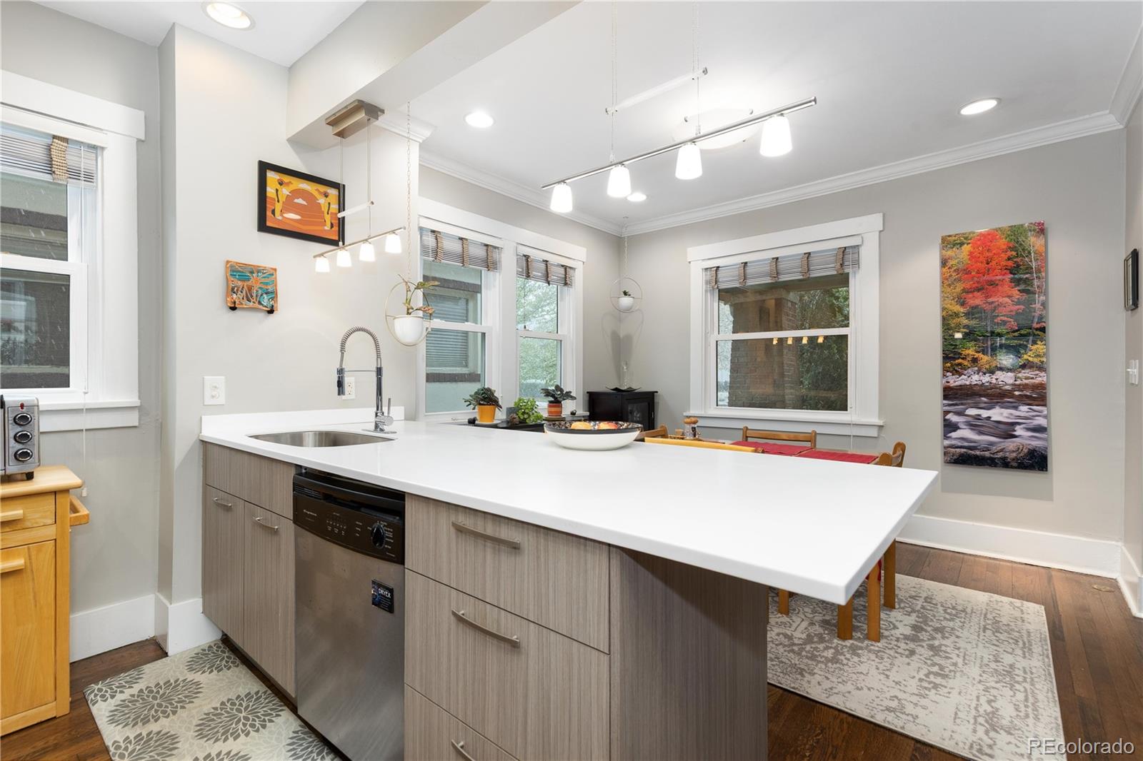MLS Image #13 for 1331  bellaire street,denver, Colorado