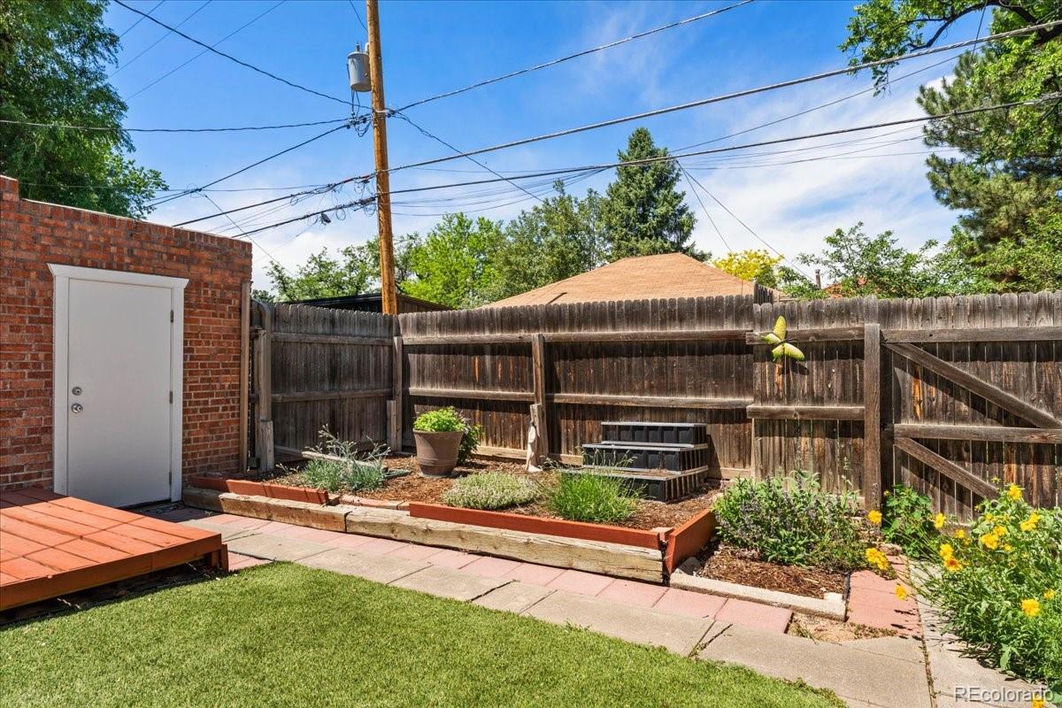 MLS Image #39 for 1331  bellaire street,denver, Colorado