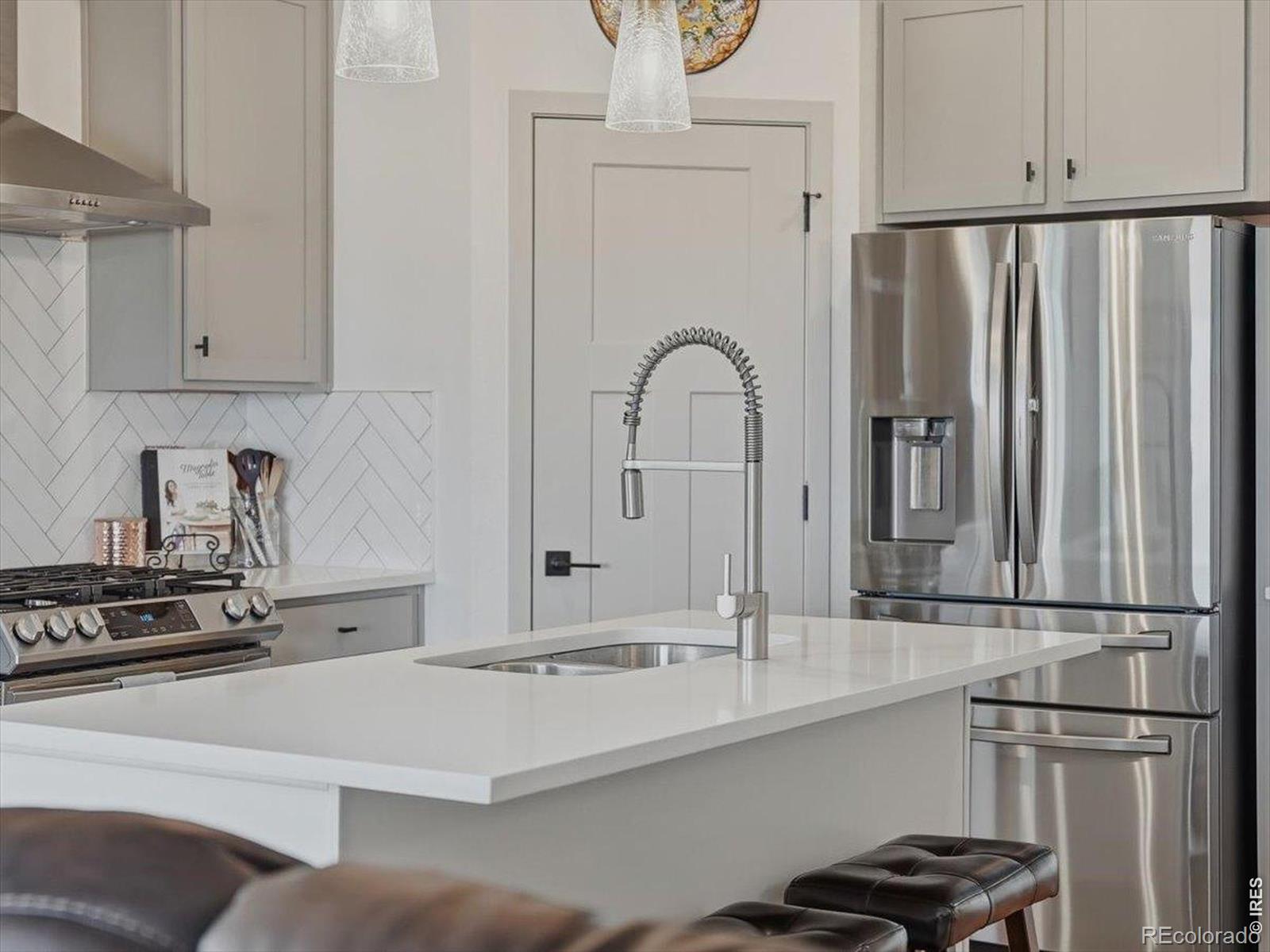 MLS Image #14 for 651  hillspire drive,windsor, Colorado