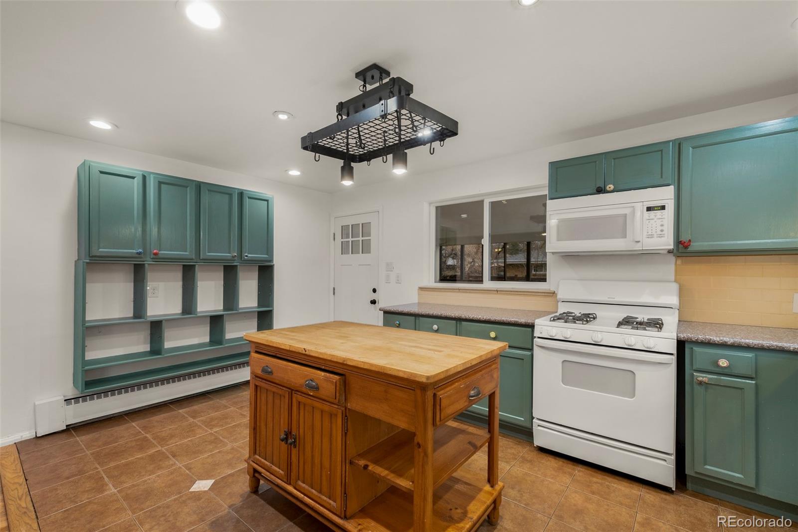 MLS Image #11 for 2088 w caley place,littleton, Colorado